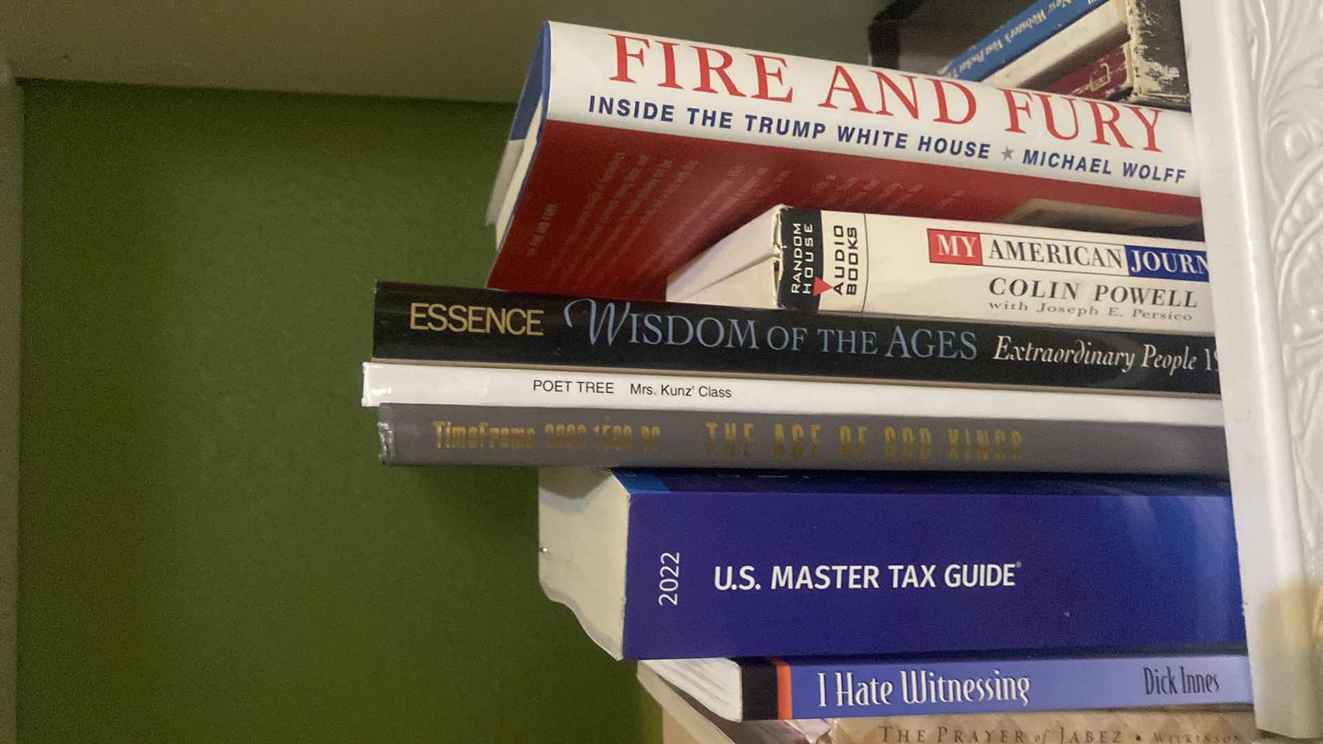 Photo 1 of 1 SHELF OF BOOKS - VARIOUS GENRES