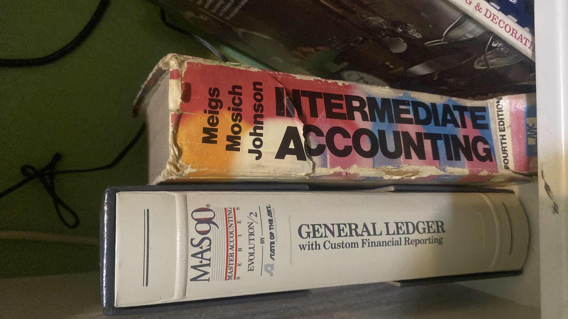 Photo 1 of 1 SHELF OF BOOKS - VARIOUS GENRES