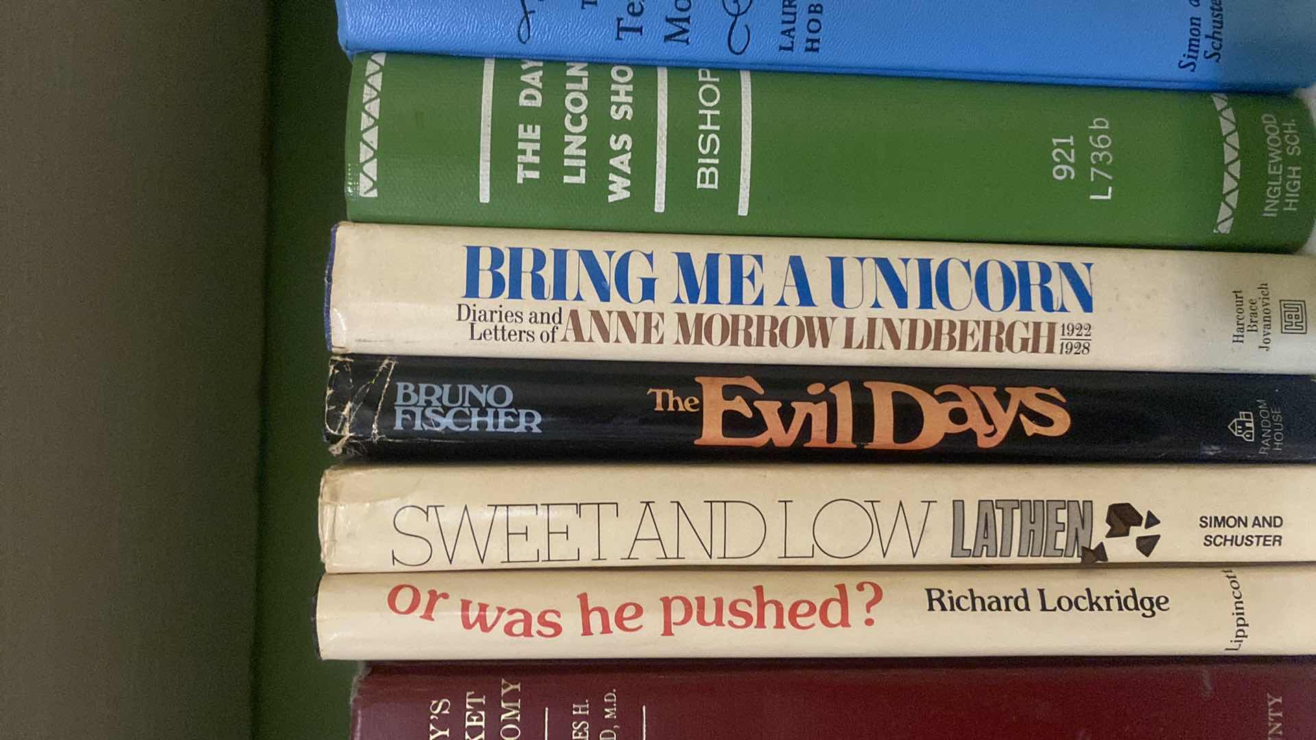 Photo 1 of 1 SHELF OF BOOKS - VARIOUS GENRES