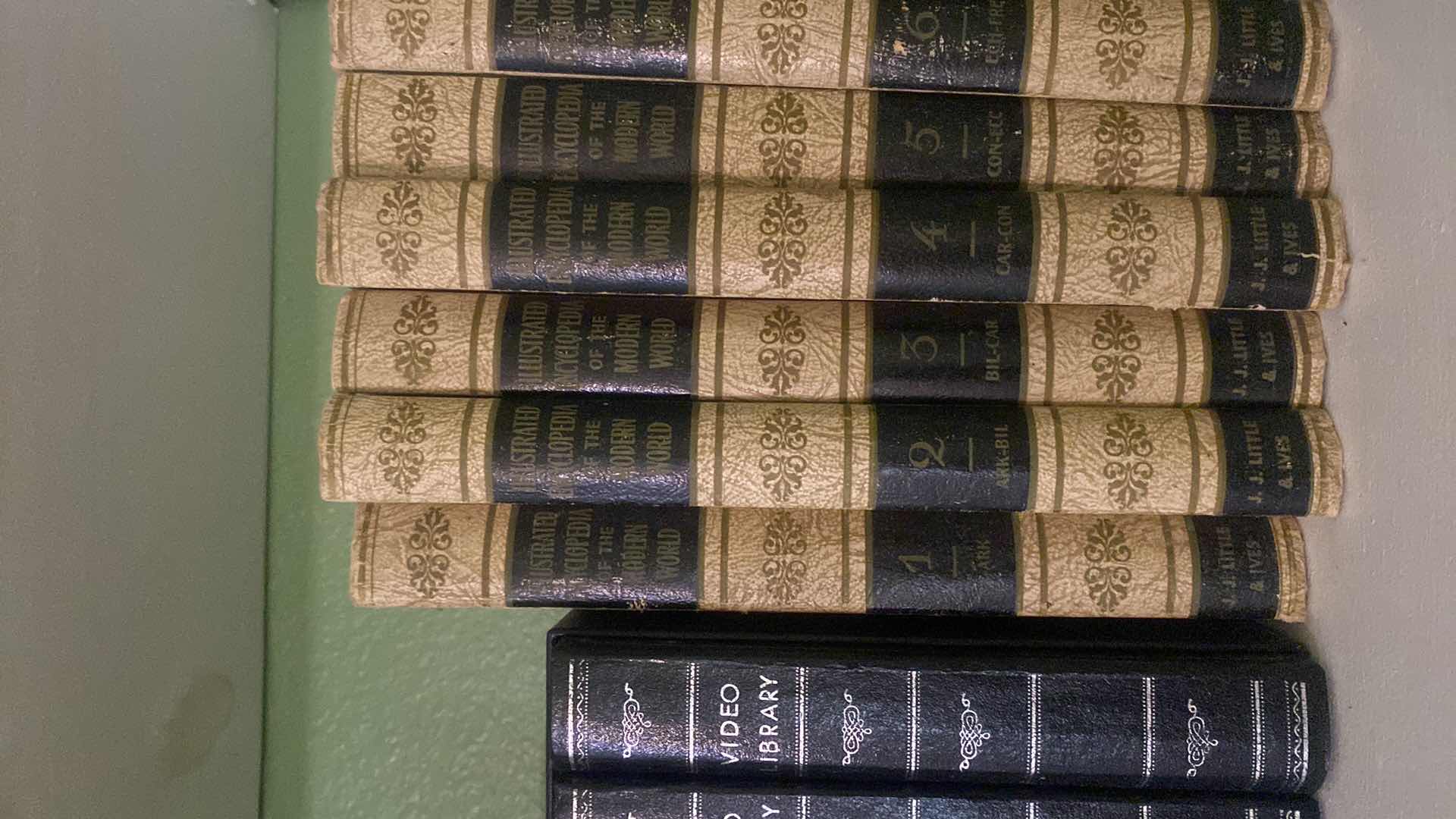 Photo 1 of 1 SHELF OF BOOKS - VARIOUS GENRES