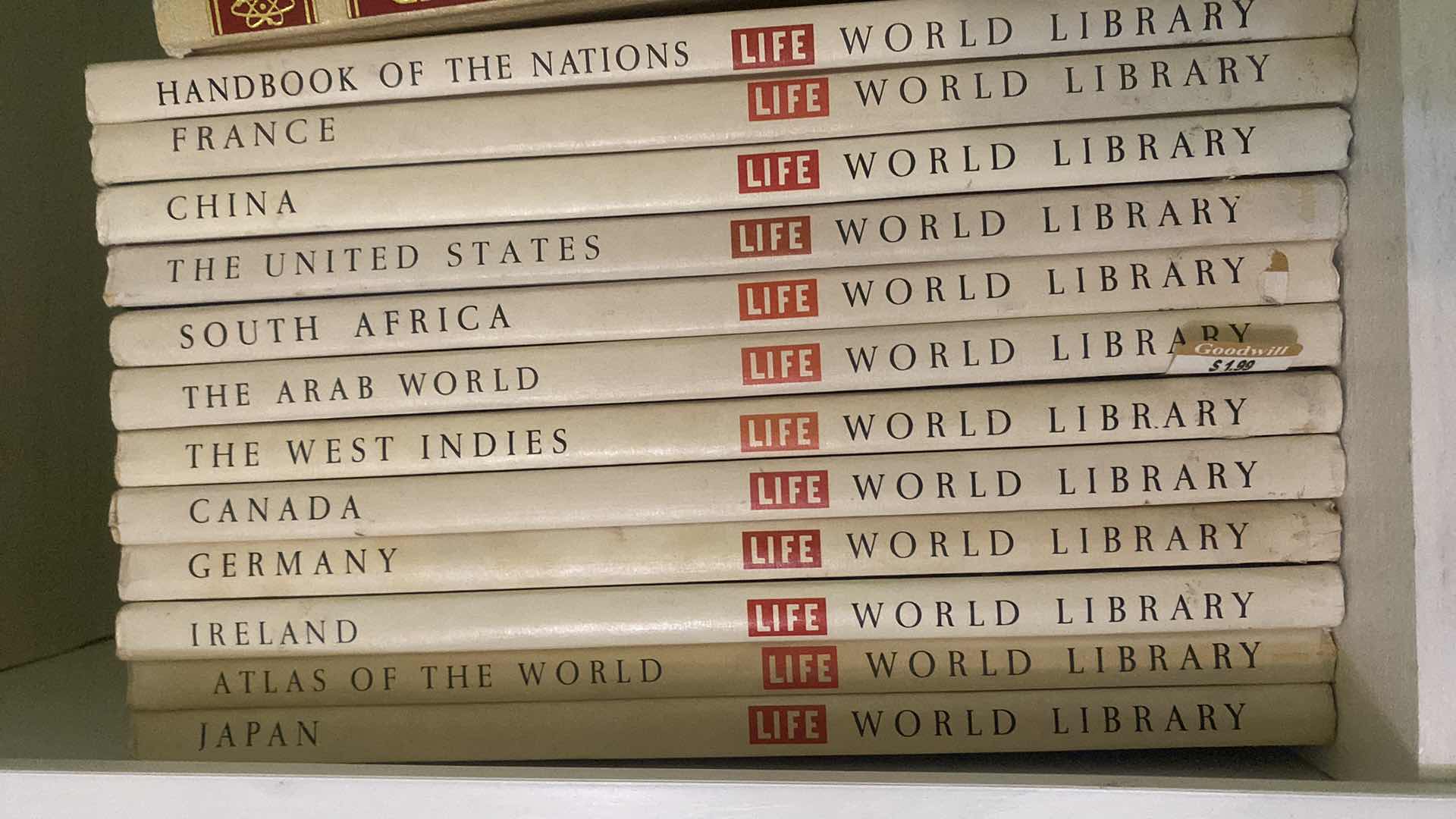 Photo 1 of 1 SHELF OF BOOKS - VARIOUS GENRES