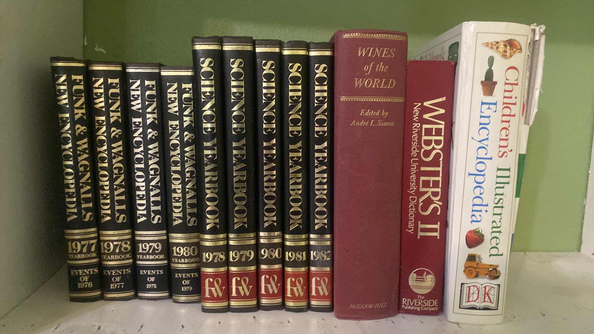 Photo 1 of 1 SHELF OF BOOKS - VARIOUS GENRES