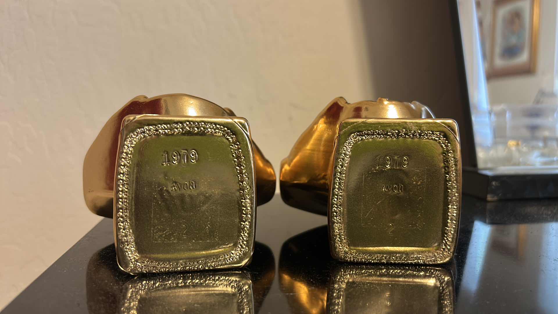 Photo 1 of 2 GOLD TONE AVON PRESIDENT BUST STATUES COLOGNE BOTTLES H7.25”