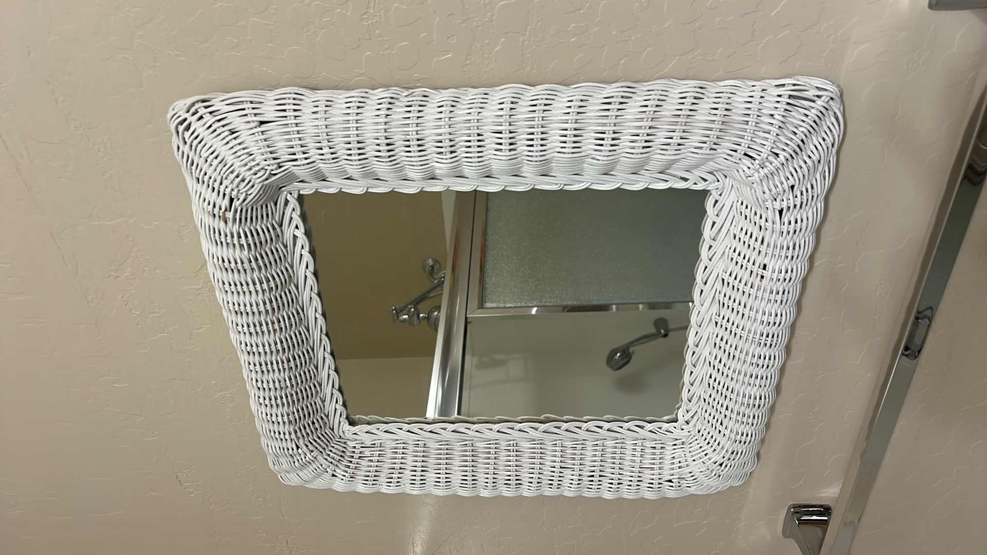 Photo 1 of WHITE PAINTER WICKER FRAMED MIRROR  18” x 21”