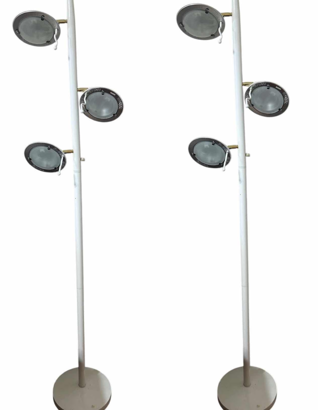 Photo 1 of 2 WHITE METAL ADJUSTABLE FLOOR LAMPS H71”