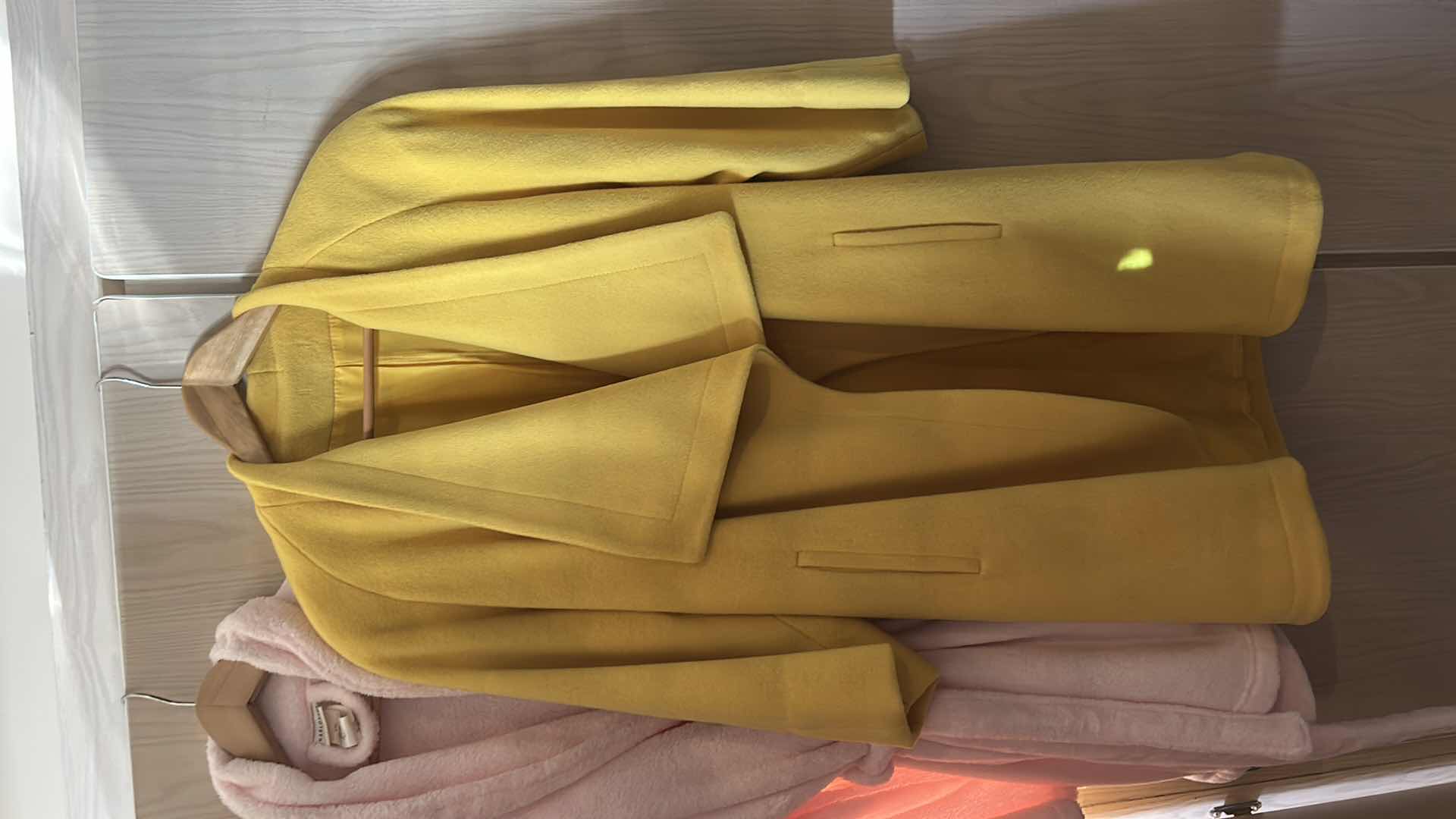 Photo 1 of 5 PC WOMENS CLOTHING SIZE
XL XXL