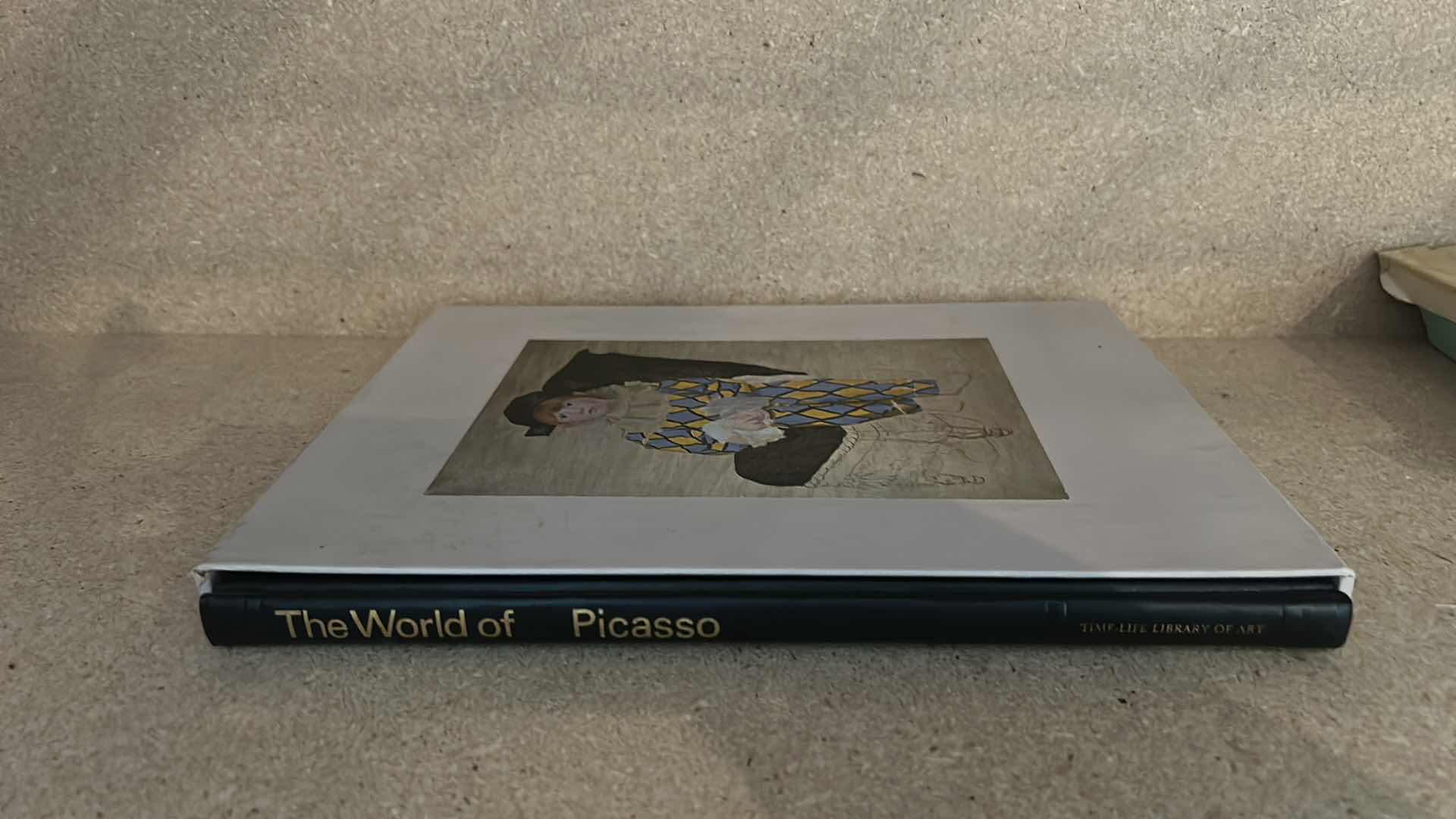 Photo 1 of THE WORLD OF PICASSO COFFEE TABLE BOOK