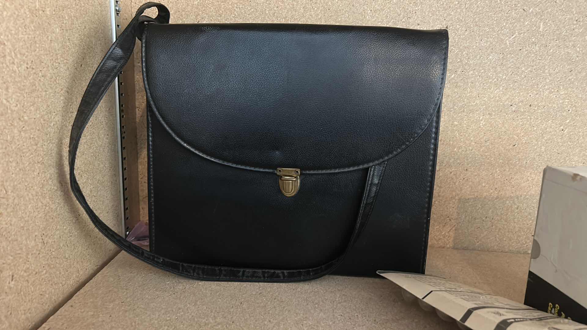 Photo 1 of VINTAGE POLAROID CAMERA WITH CASE, FLASHGUN & PHOTO FLASH BULBS