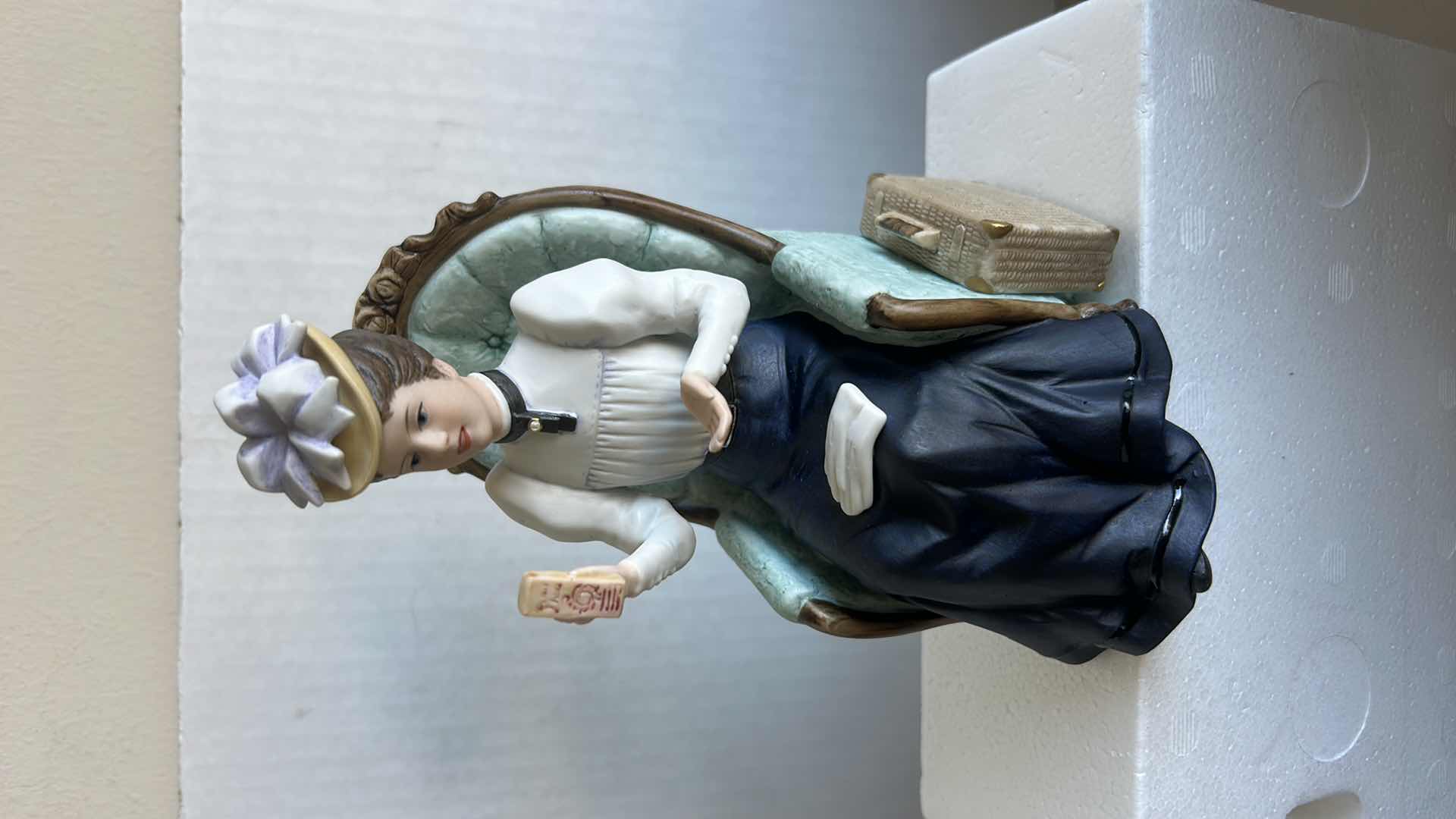 Photo 1 of AVON PORCELAIN FIGURINE H7.5”