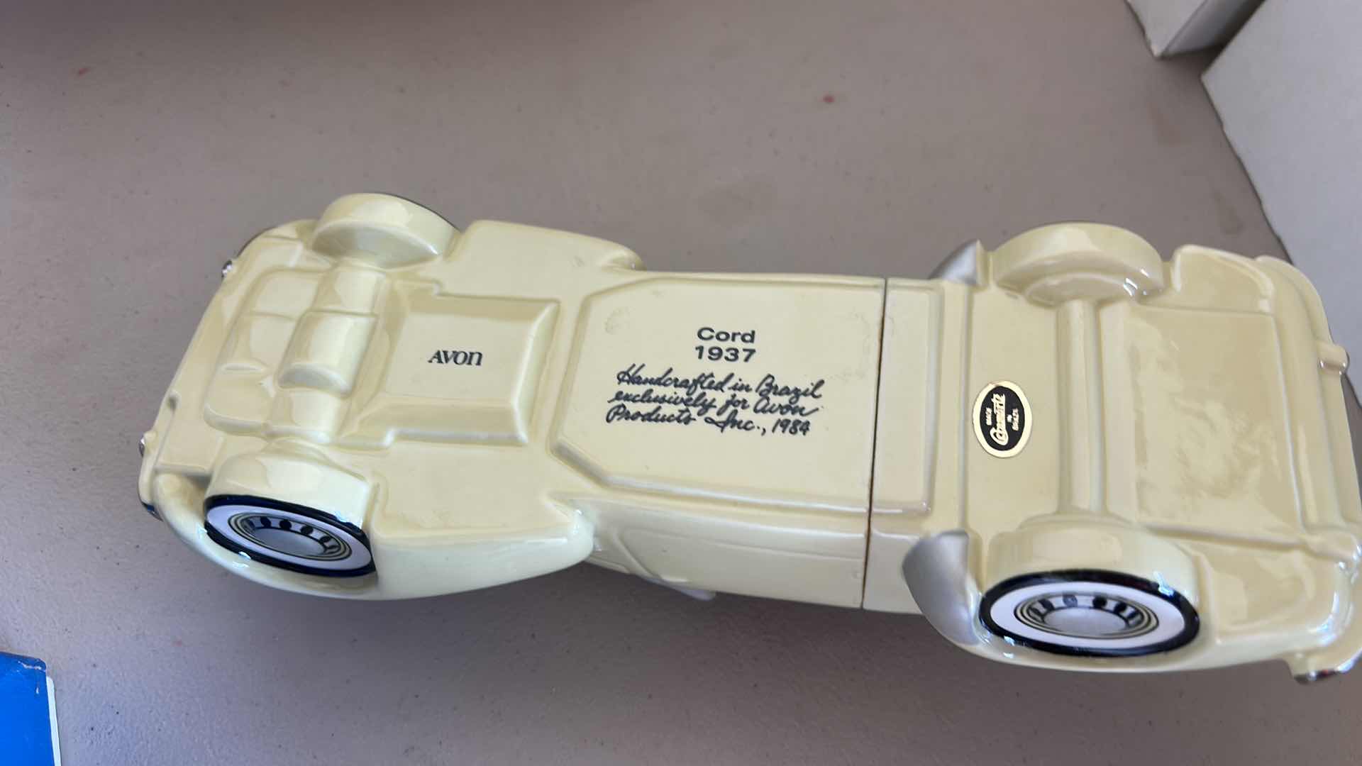 Photo 1 of AVON 1932 CERAMIC CORD