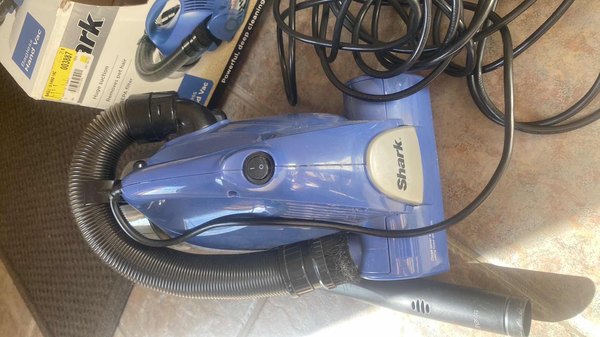 Photo 1 of SHARK BAGLESS HAND VAC