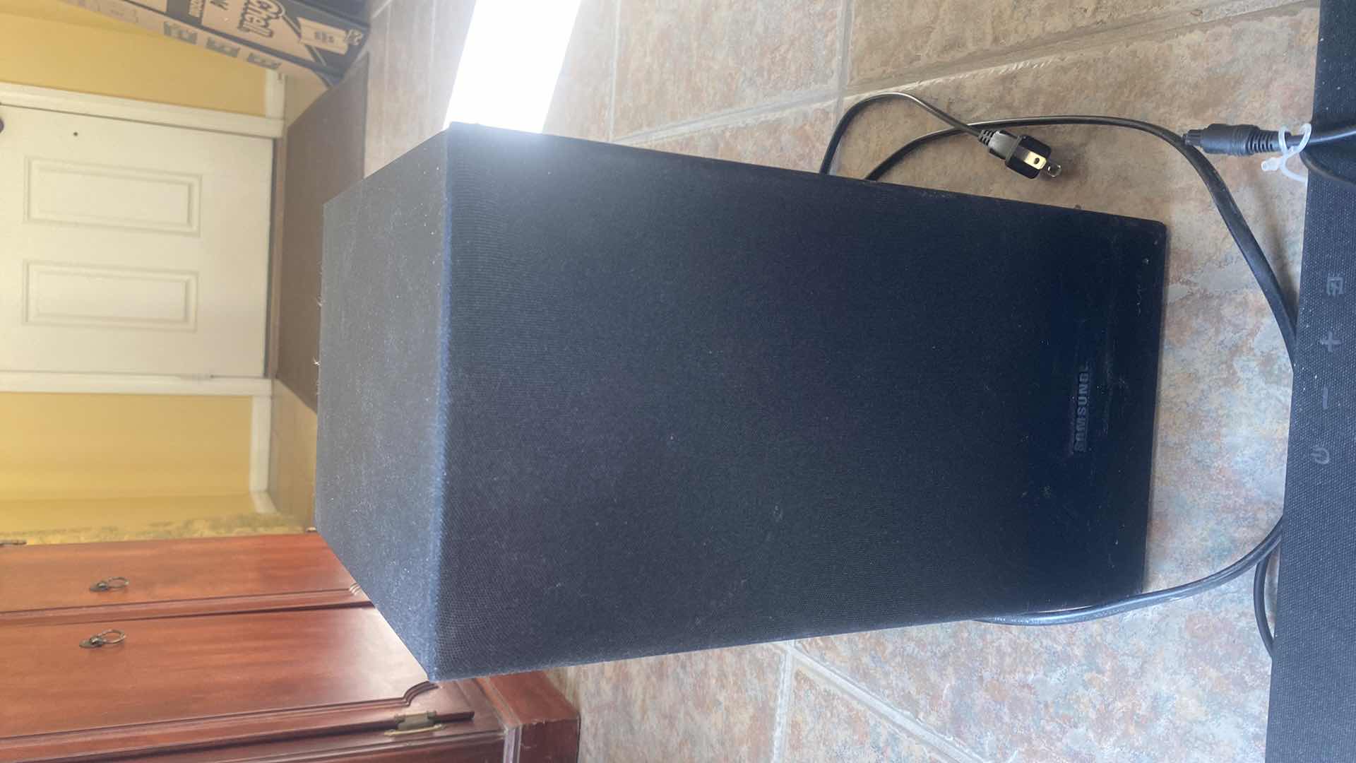 Photo 1 of SAMSUNG SOUNDBAR & WOOFER