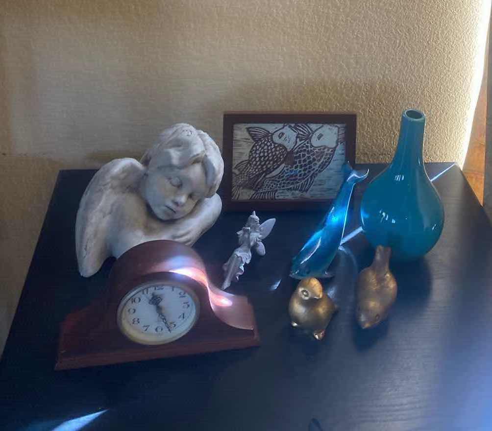 Photo 1 of 8-HOME DECOR BIRDS WHALE ANGEL MANTLE CLOCK VASE H9”