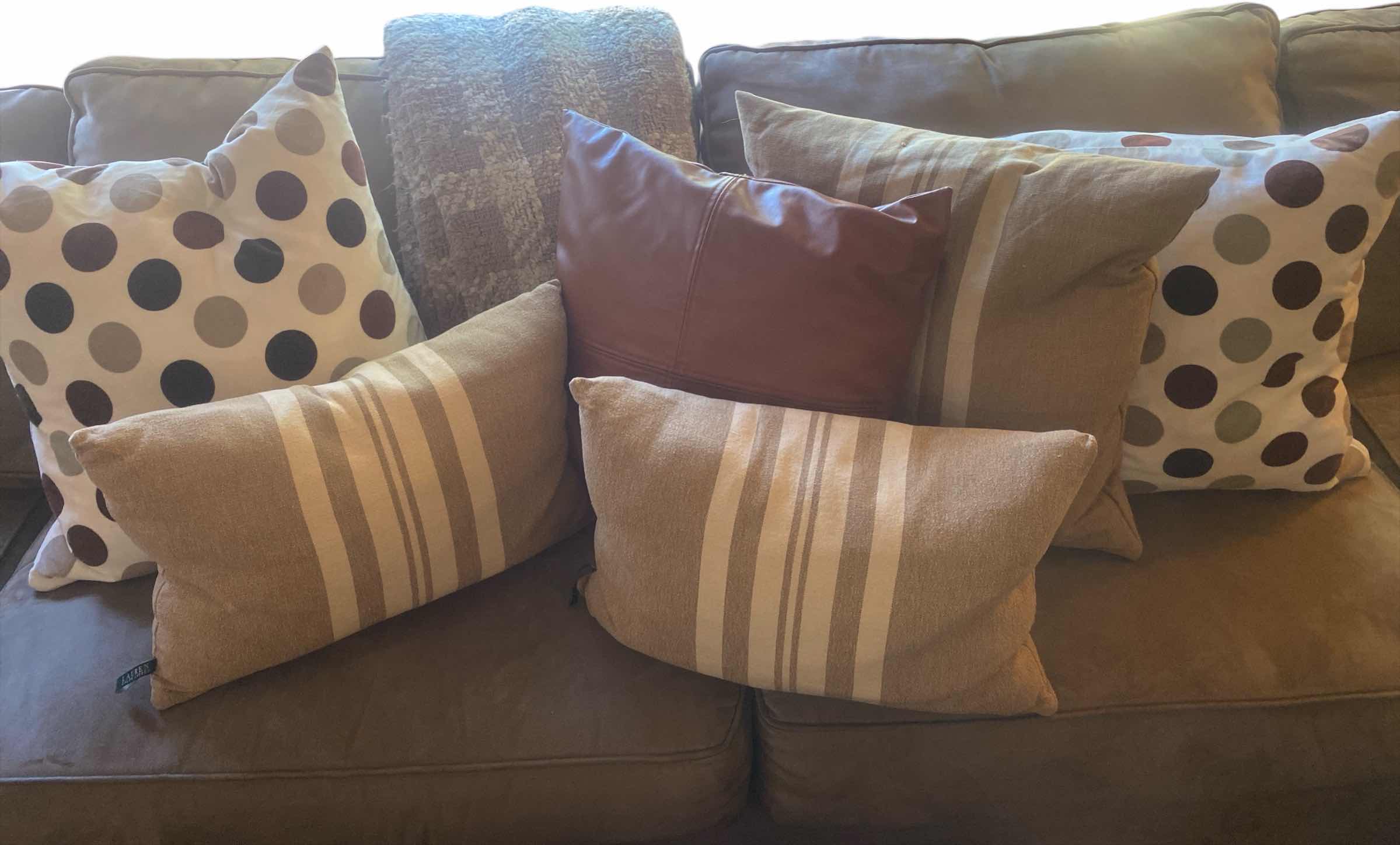 Photo 1 of 6 TOSS PILLOWS & THROW