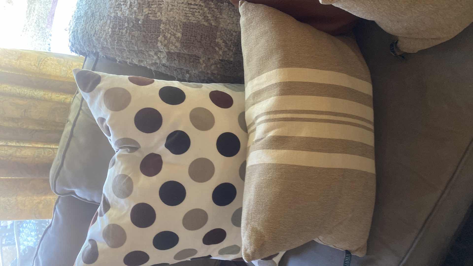 Photo 1 of 6 TOSS PILLOWS & THROW