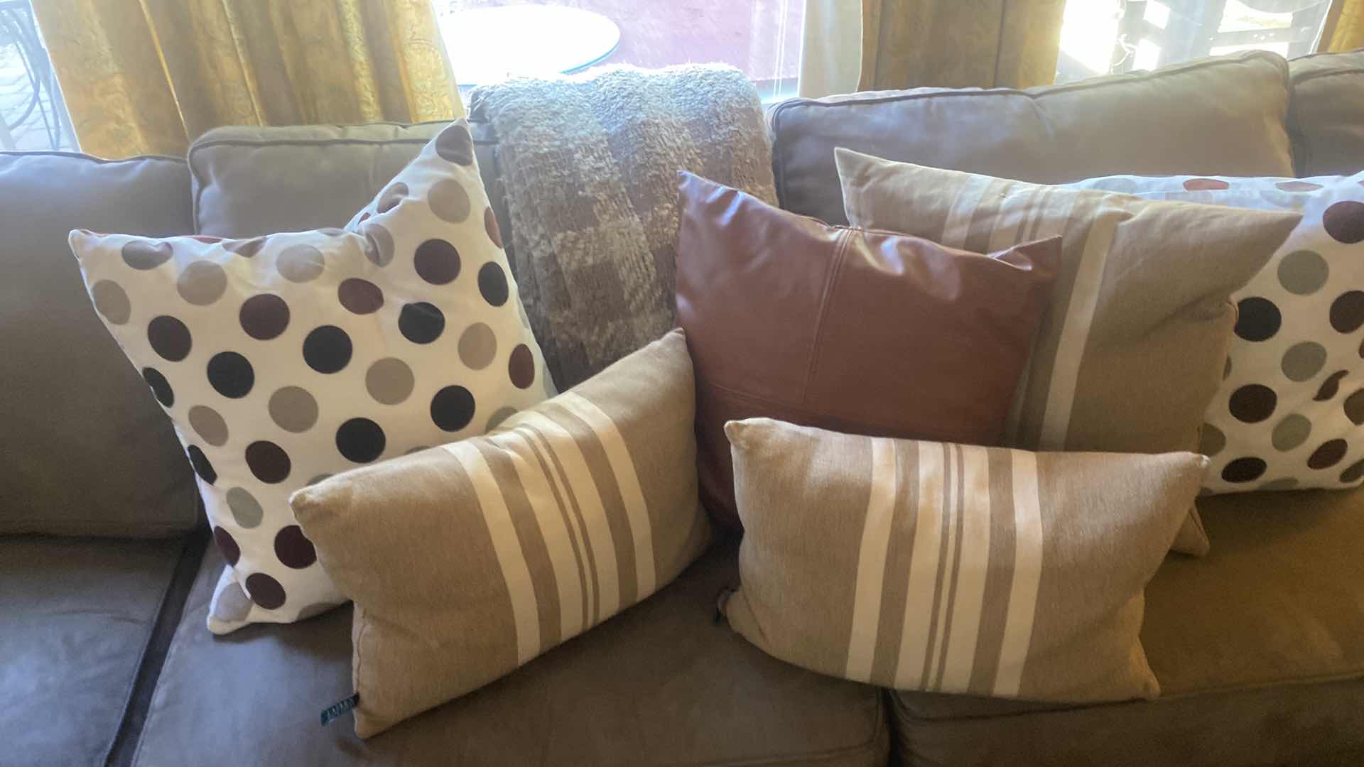 Photo 1 of 6 TOSS PILLOWS & THROW