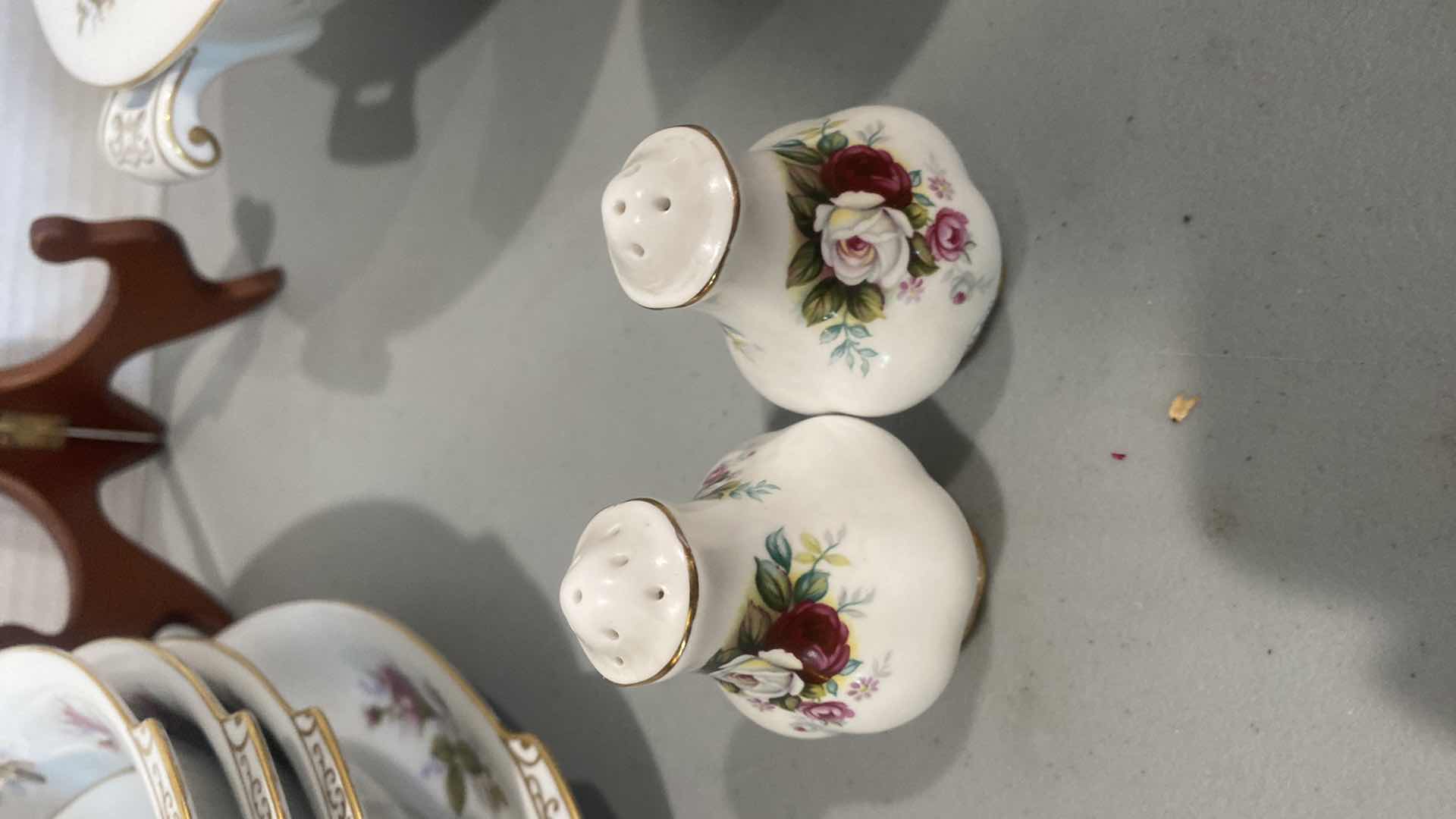 Photo 1 of 12 PIECES ALADDIN CHINA SERVE WARE “MOSS ROSE”
