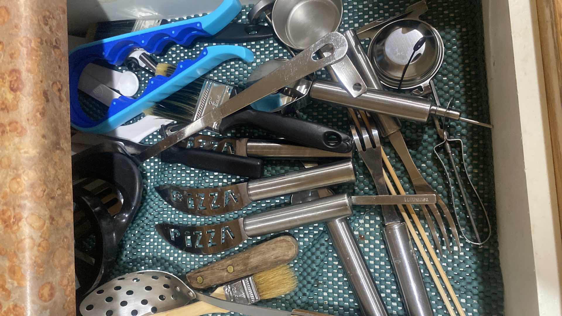 Photo 1 of CONTENTS OF CABINET -SILVERWARE & KITCHEN TOOLS