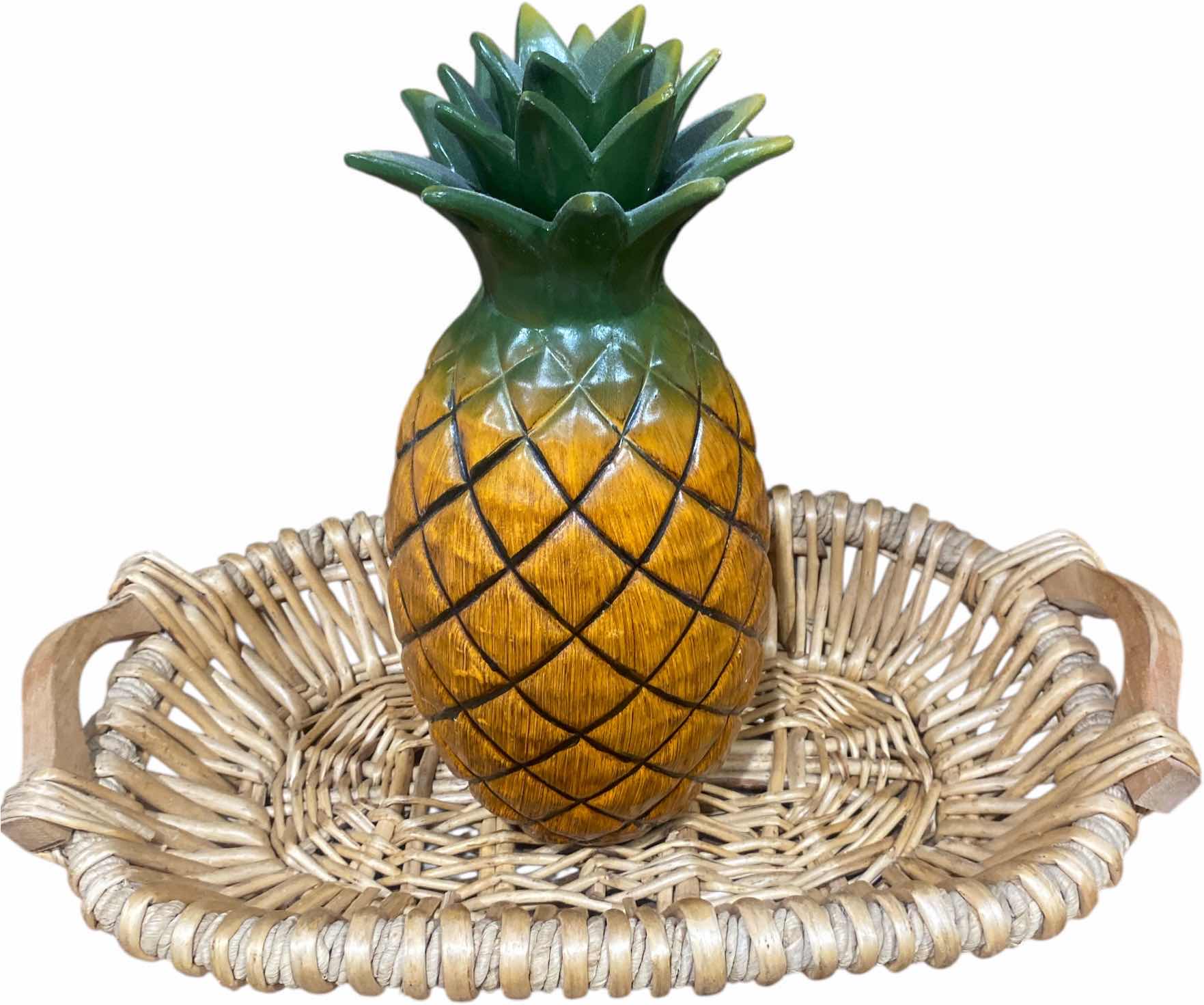 Photo 1 of 2 BASKETS & CERAMIC PINEAPPLE H13”