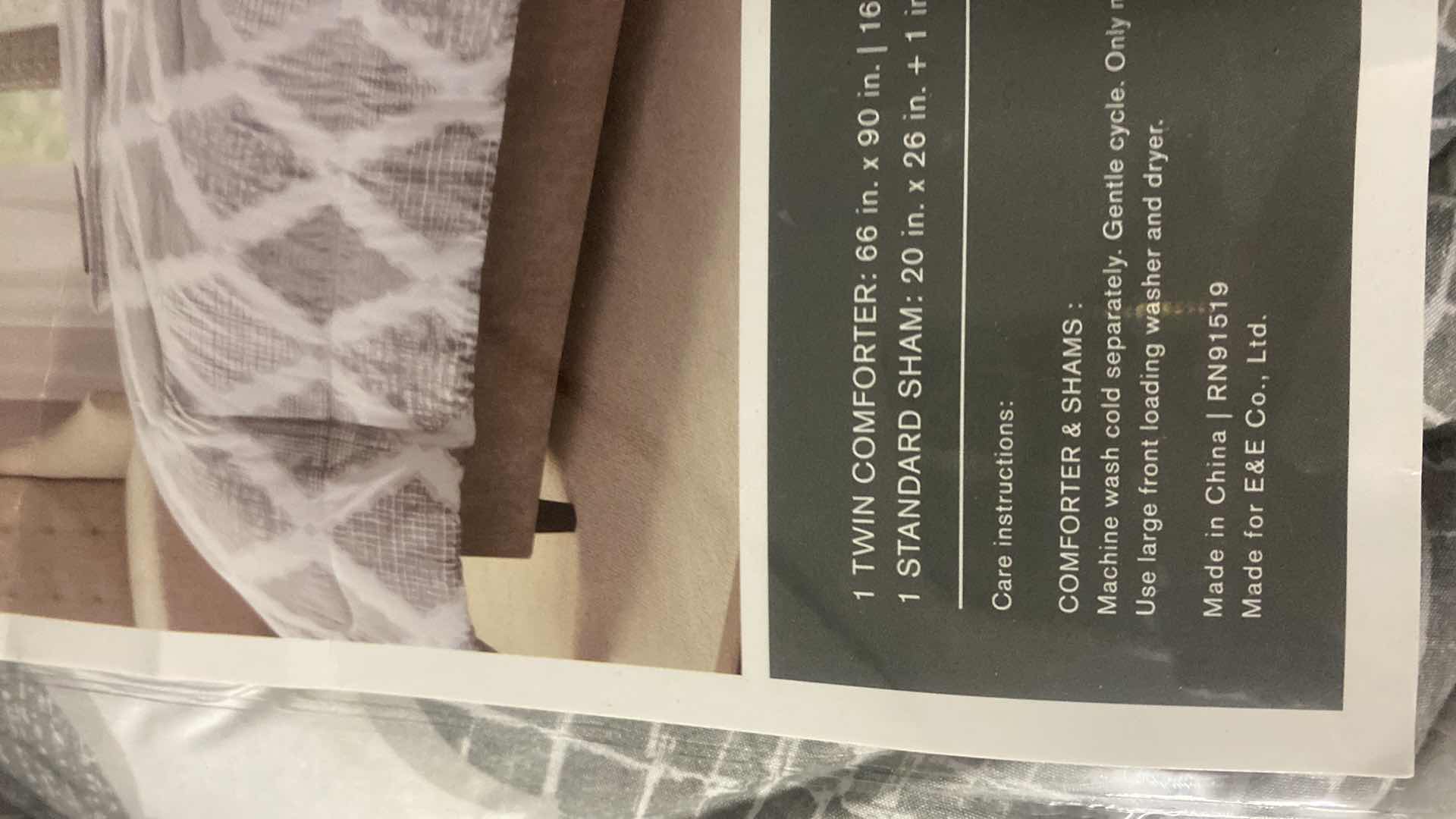 Photo 1 of MADISON PARK ITEM COMFORTER SET