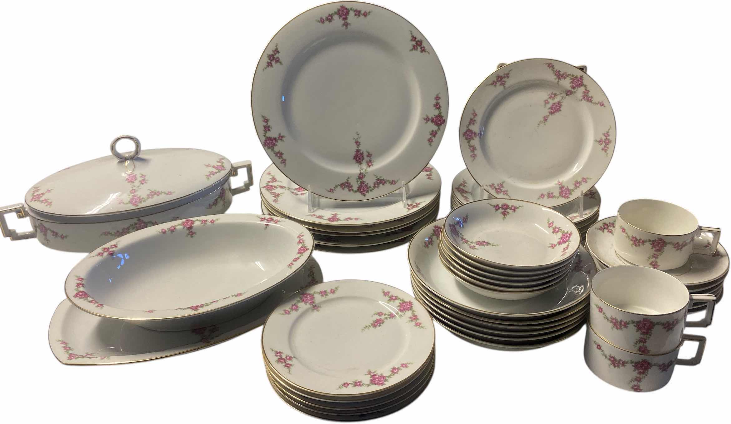 Photo 1 of 41 PIECES OF H & C HEINRICH & CO SELEB BAVARIA CHINA