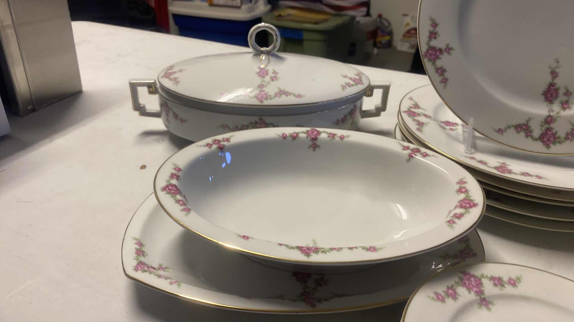Photo 1 of 41 PIECES OF H & C HEINRICH & CO SELEB BAVARIA CHINA