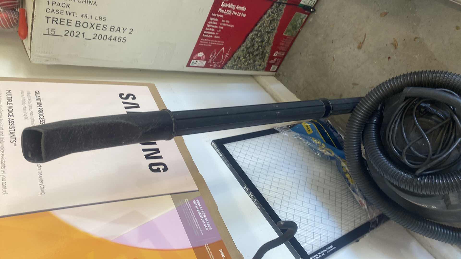 Photo 1 of CRAFTSMAN WET DRY VAC