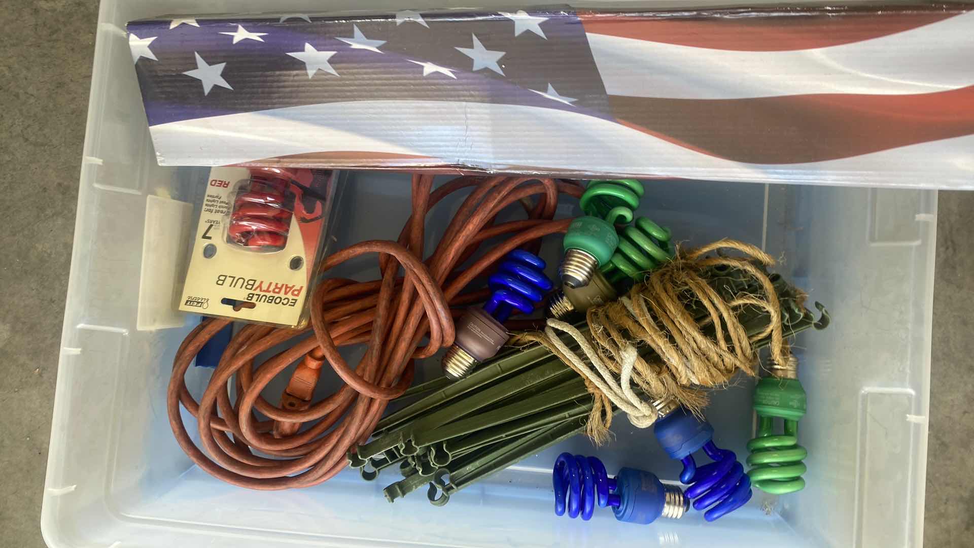 Photo 1 of 3 TOTES CHRISTMAS BALLS BEARS & ELECTRICAL