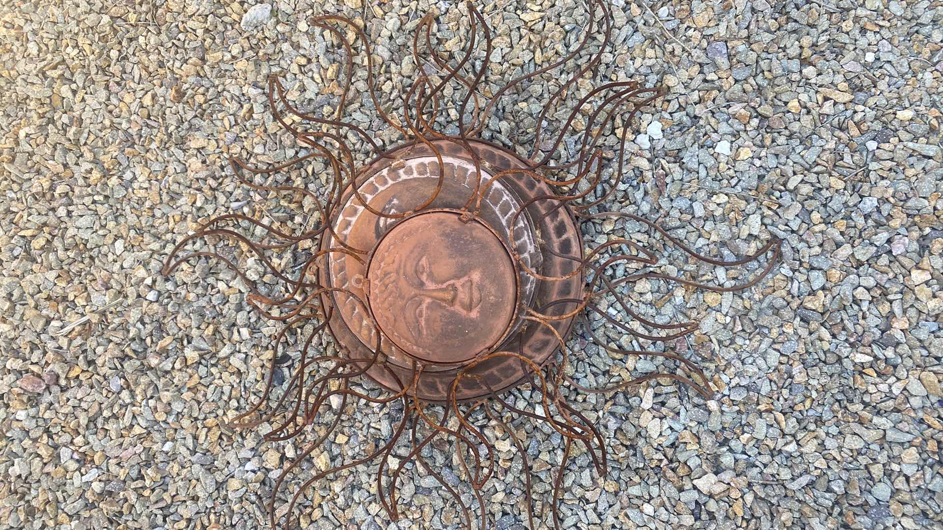 Photo 1 of 3 SUN YARD ART LARGEST 32”