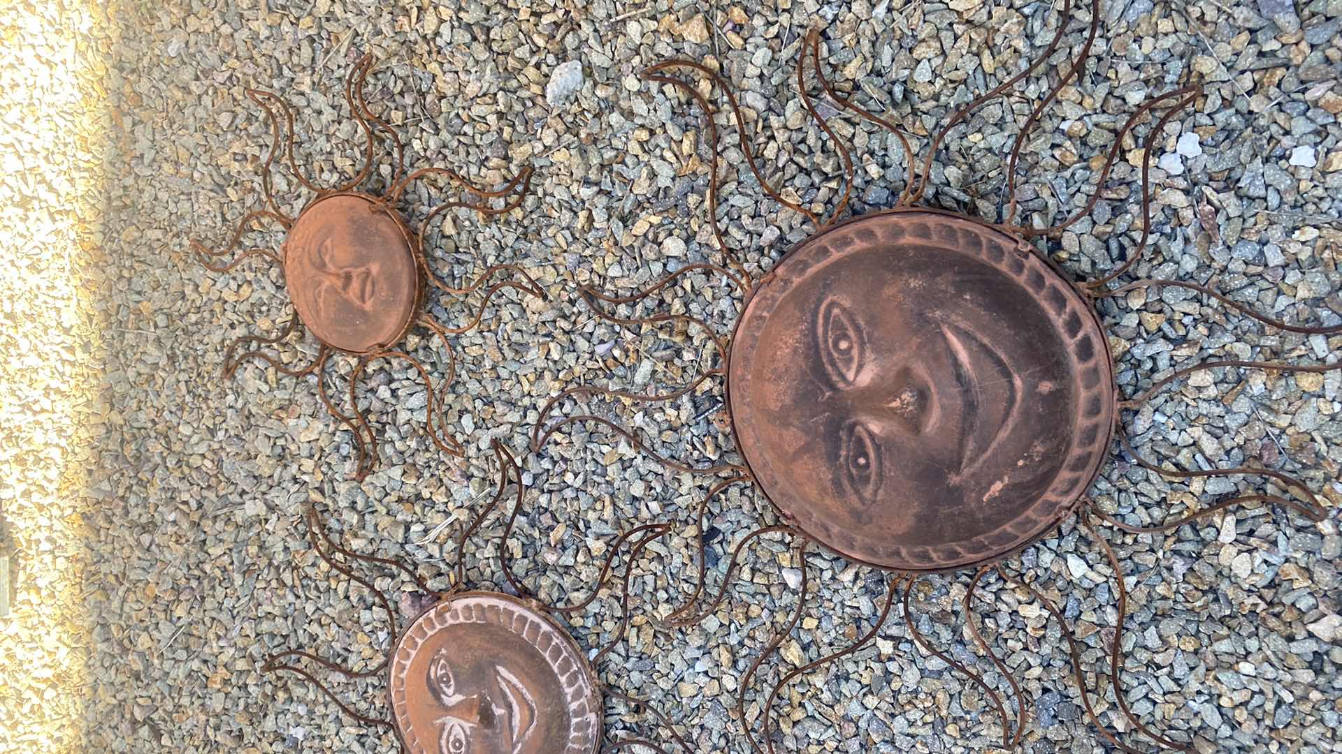 Photo 1 of 3 SUN YARD ART LARGEST 32”