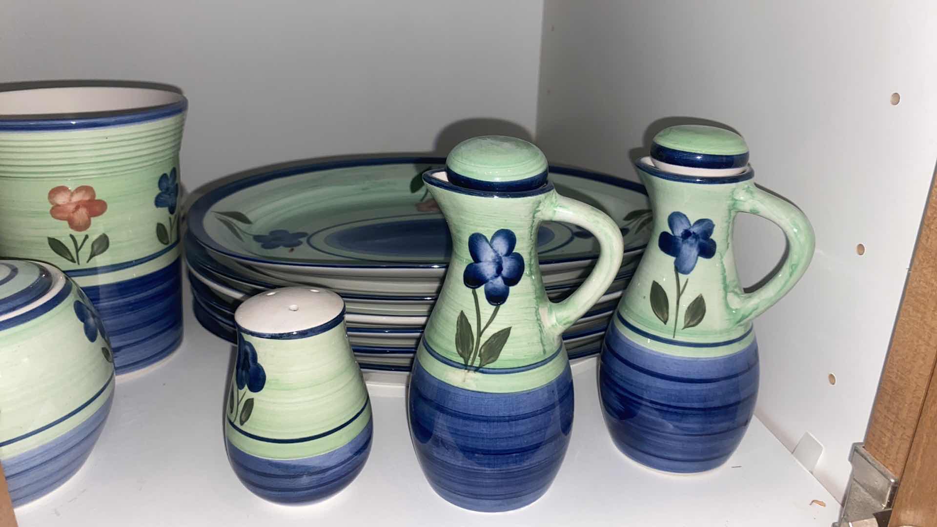 Photo 1 of CONTENTS OF CABINET - 1 SHELF 33 PIECES EMERILS COLLECTION PLATES BOWL COFFEE CUPS & MORE