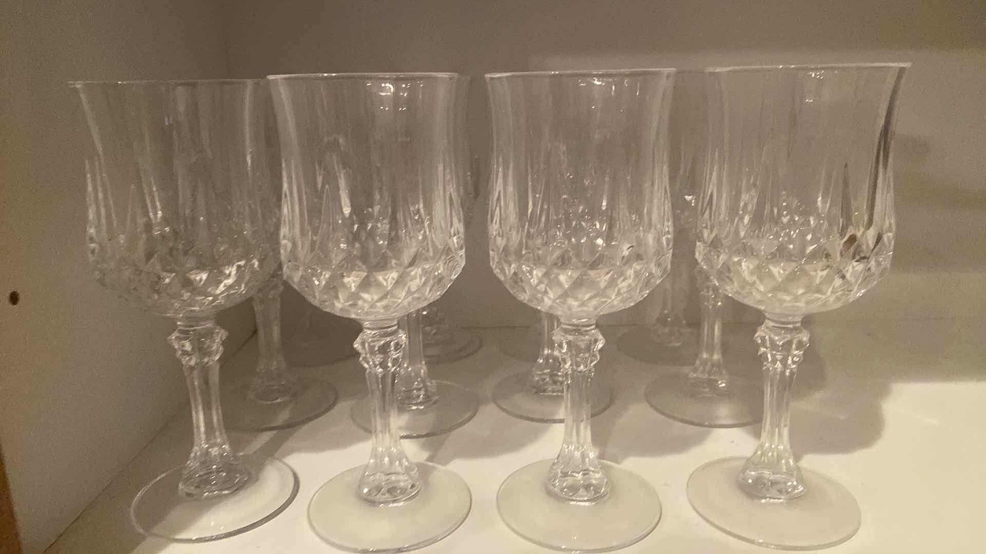 Photo 1 of CONTENTS OF CABINET - 1!SHELF 12 LONGCHAMPS WHITE WINE GLASSES