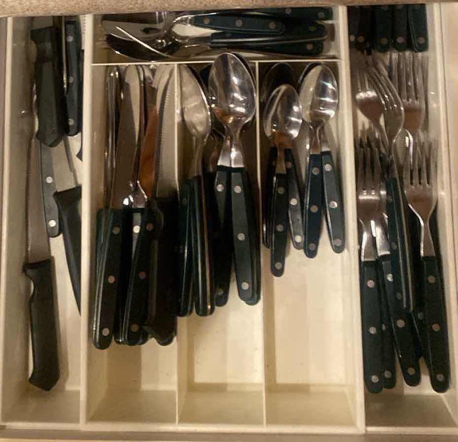 Photo 1 of CONTENTS OF DRAWER - SILVERWARE