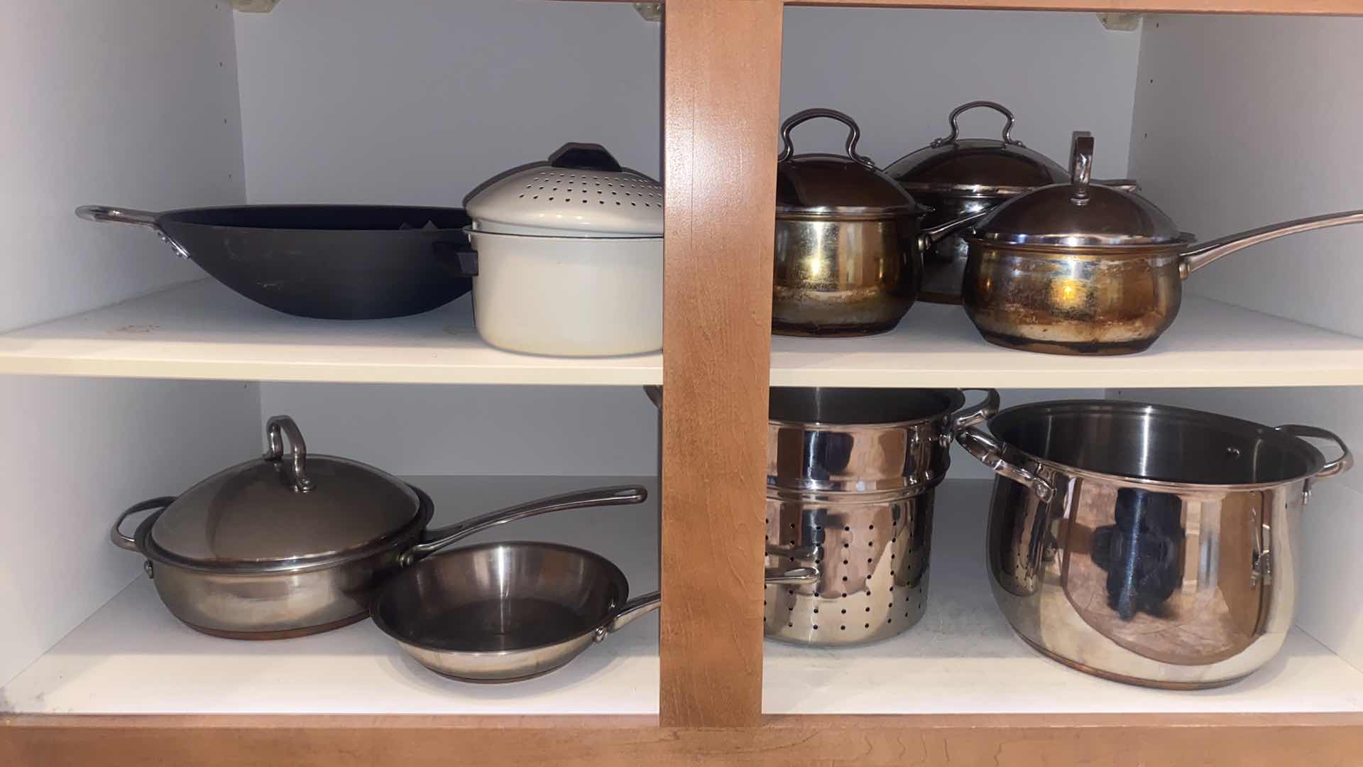 Photo 1 of CONTENTS OF CABINET - POTS & PANS