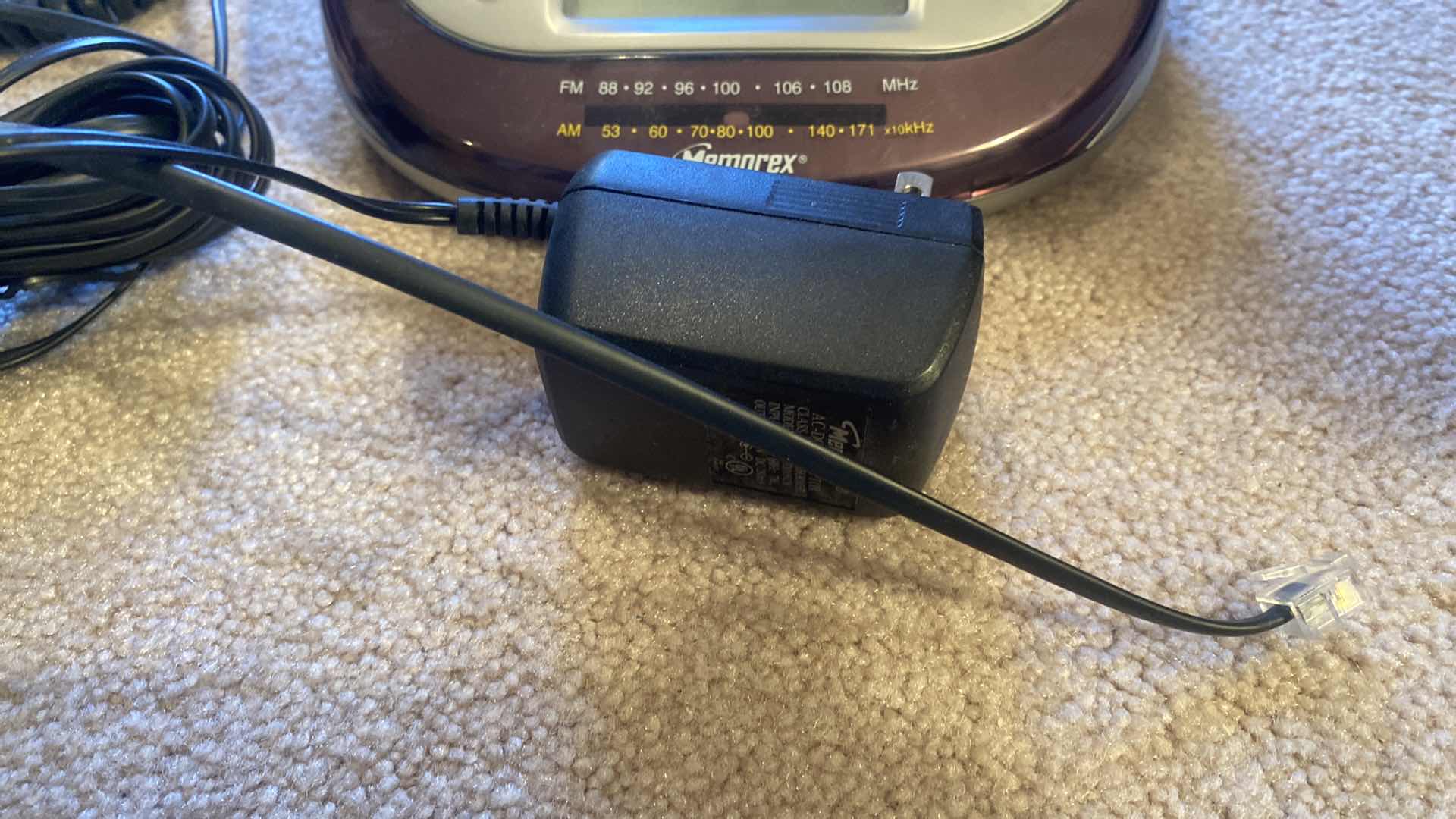 Photo 1 of MEMOREX SNOOZE CLOCK RADIO ANSWER MACHINE