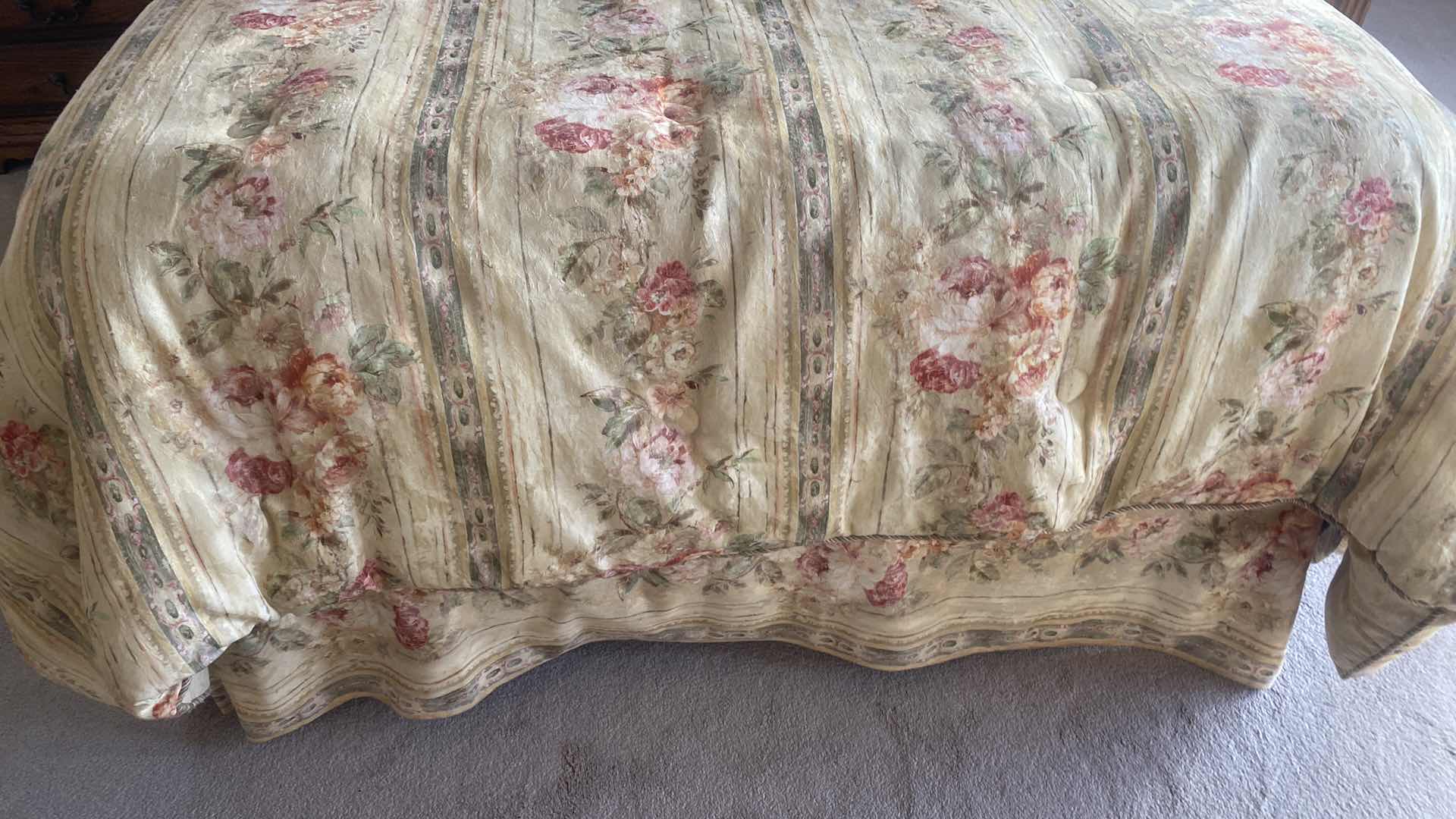 Photo 1 of CROSCILL QUEEN SIZE FLORAL COMFORTER PILLOW SHAMS & TOSS PILLOWS