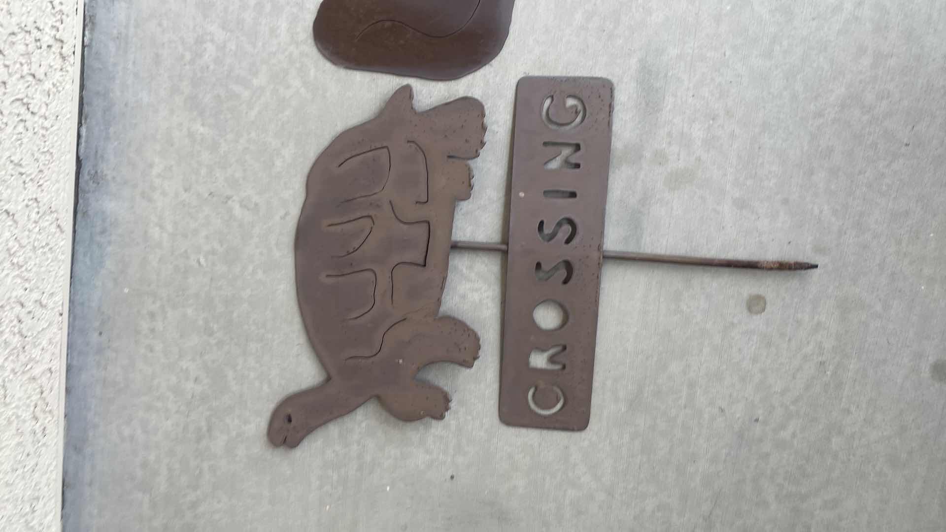 Photo 1 of 4 METAL YARD ART. LARGEST H22”