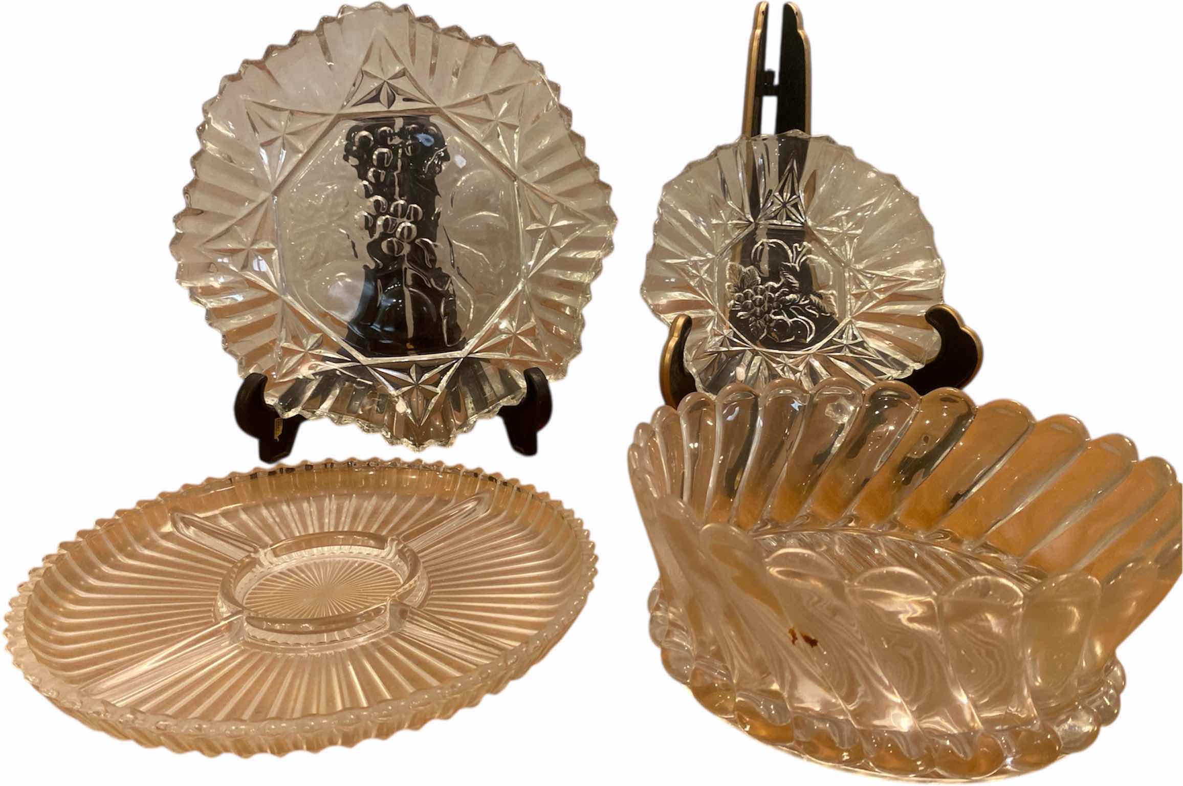 Photo 1 of 4-GLASS SERVEWARE WARE