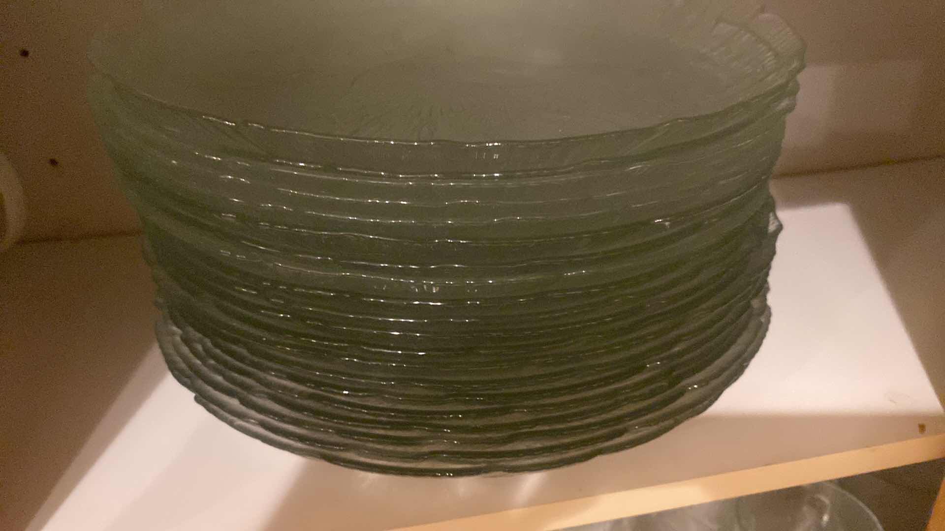 Photo 1 of 19-ARCOROC CANTERBURY CROCUS DINNER PLATES 11” (mugs, plates, salad, plates, and bowls. Also available sold separately) EST VALUE $300