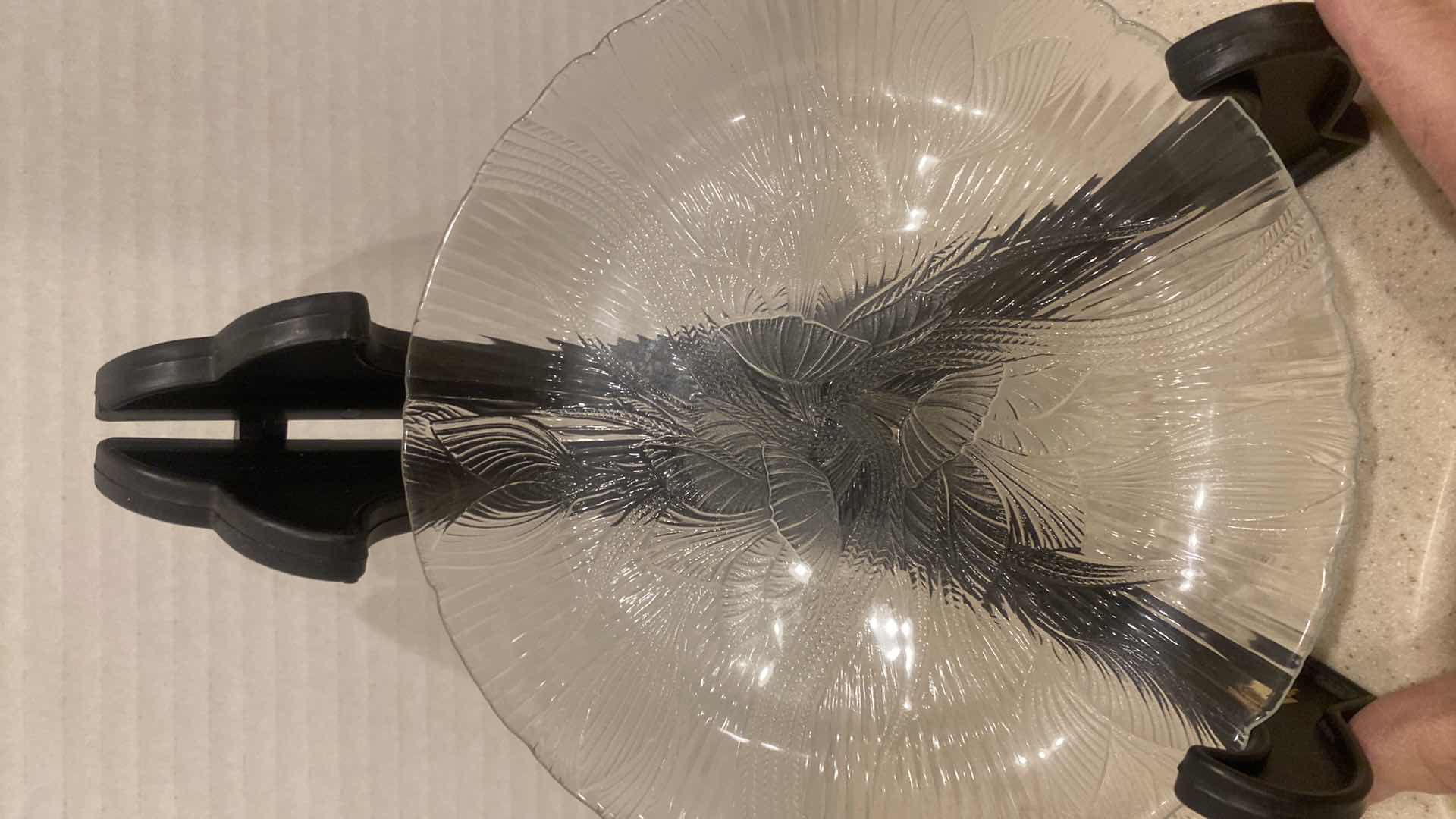 Photo 1 of 19-ARCOROC CANTERBURY CROCUS  PLATES 8” (mugs, plates, salad, and bowls. Also available sold separately) EST VALUE $220