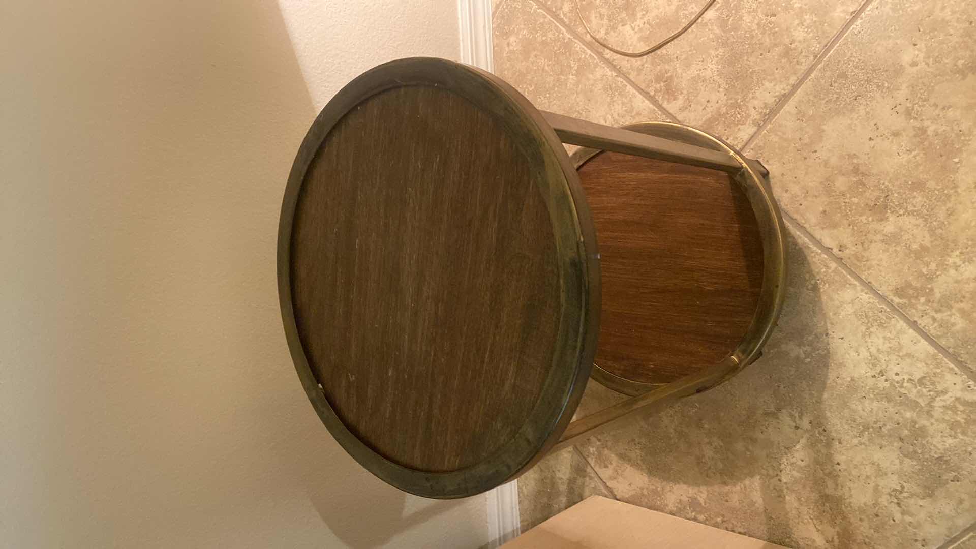 Photo 1 of 15” ROUND TABLE H22”