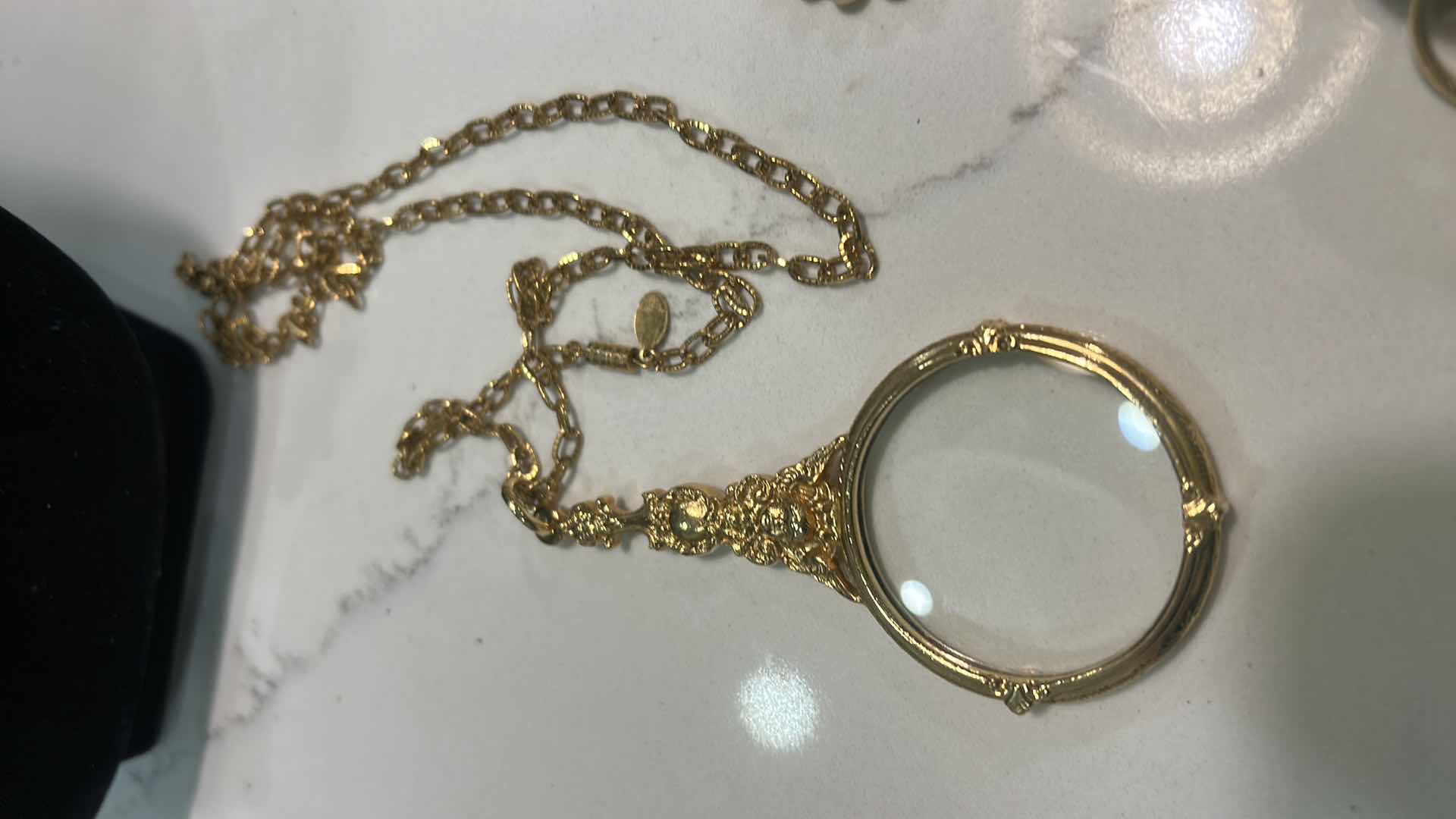 Photo 3 of 3 GOLD TONE NECKLACES