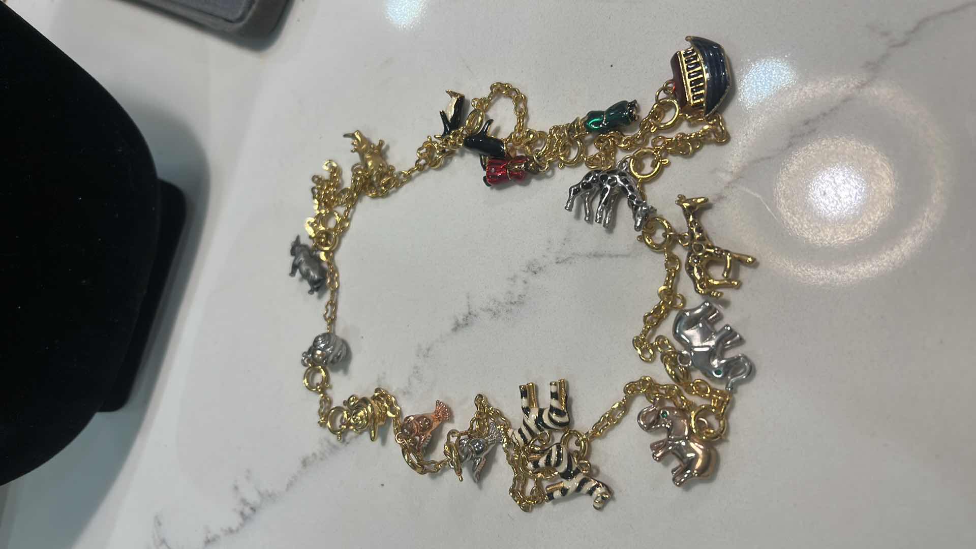 Photo 5 of 3 GOLD TONE NECKLACES AND 1 BRACELET