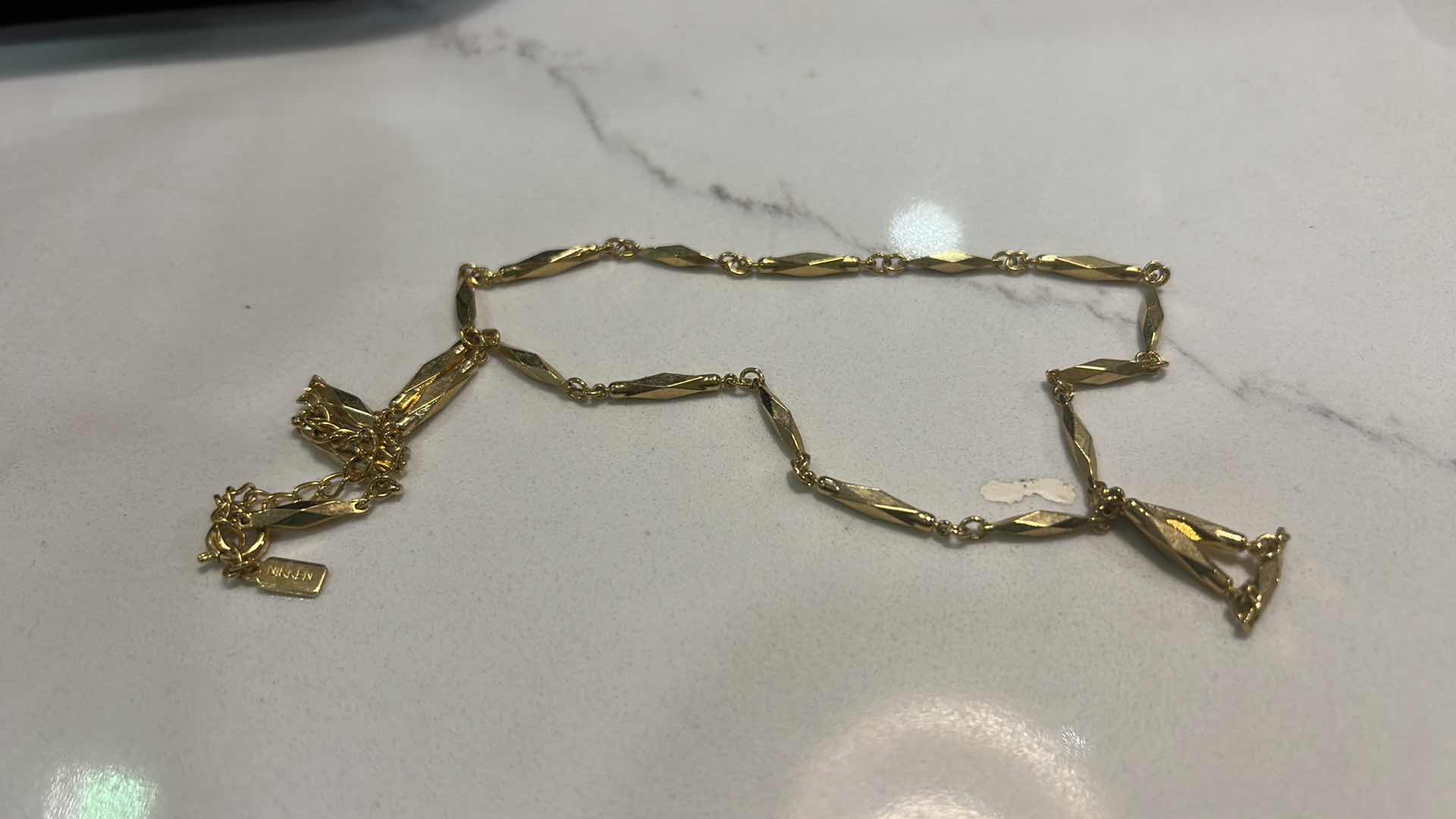 Photo 4 of 3 NECKLACES AND 2 BRACELETS