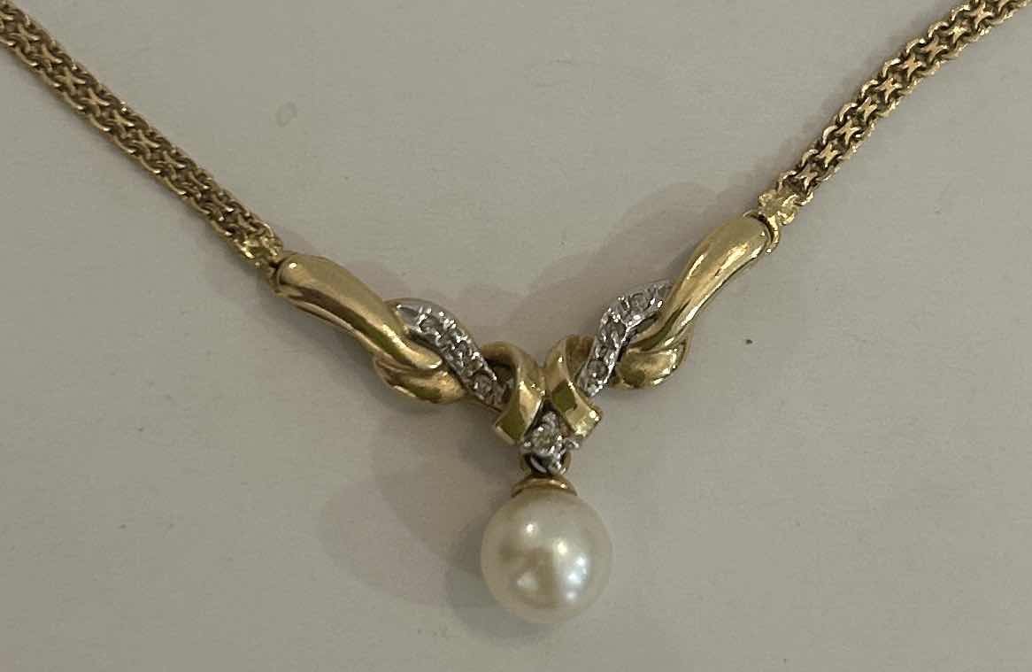 Photo 1 of 14K GOLD NECKLACE WITH PEARL 16”