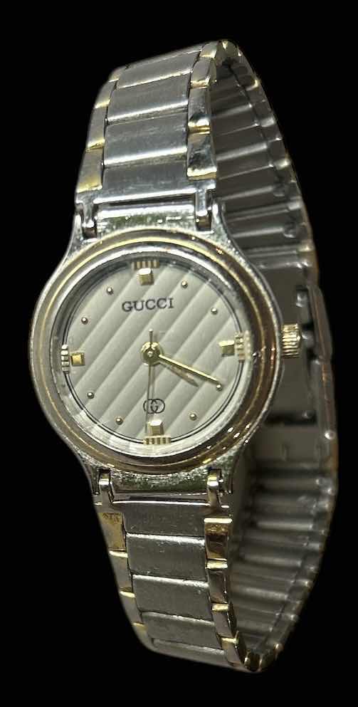 Photo 1 of WOMENS GUCCI WATCH