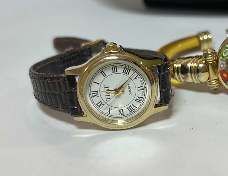 Photo 2 of 3 WOMENS WATCHES