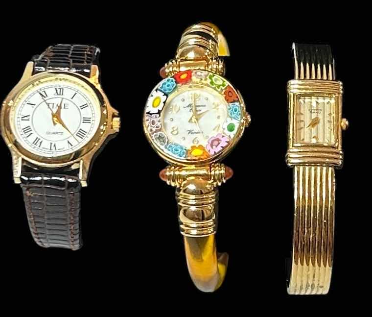 Photo 1 of 3 WOMENS WATCHES