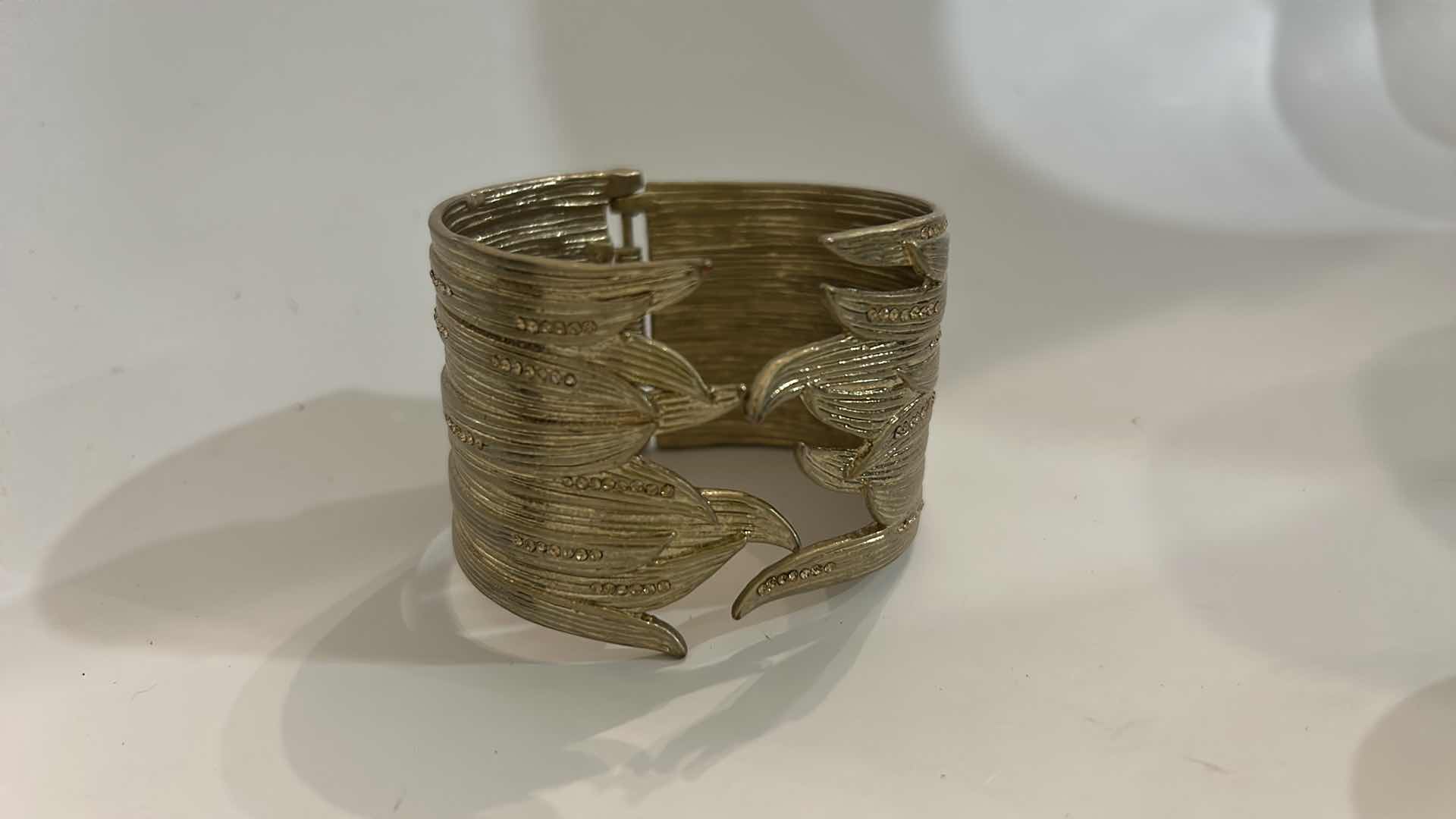 Photo 1 of 5 WOMENS BRACELETS