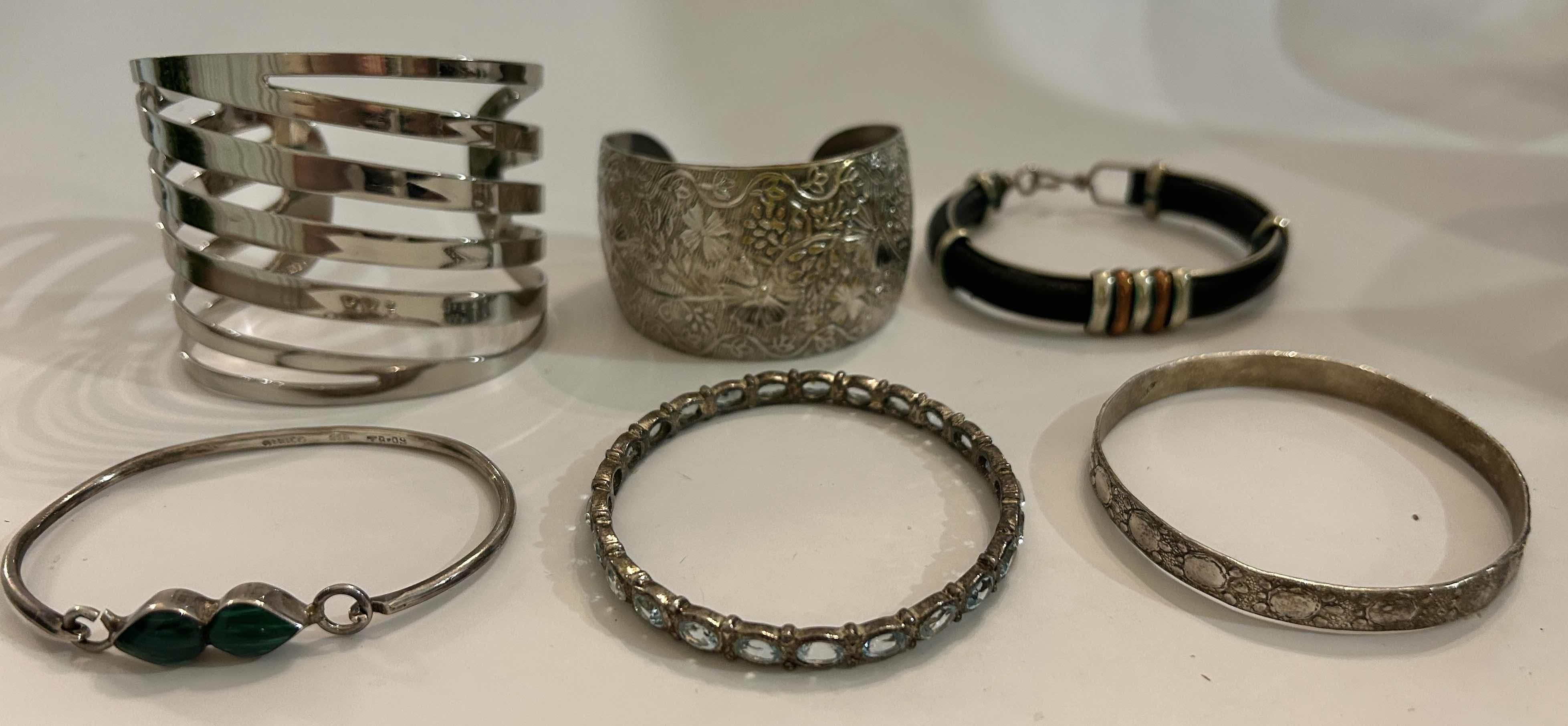 Photo 1 of 6 WOMENS BRACELETS